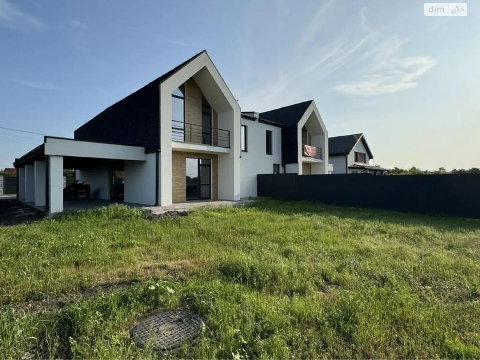 Продается дом на 2 этажа 154 кв. м с мебелью, цена: 120000 $ - фото 1