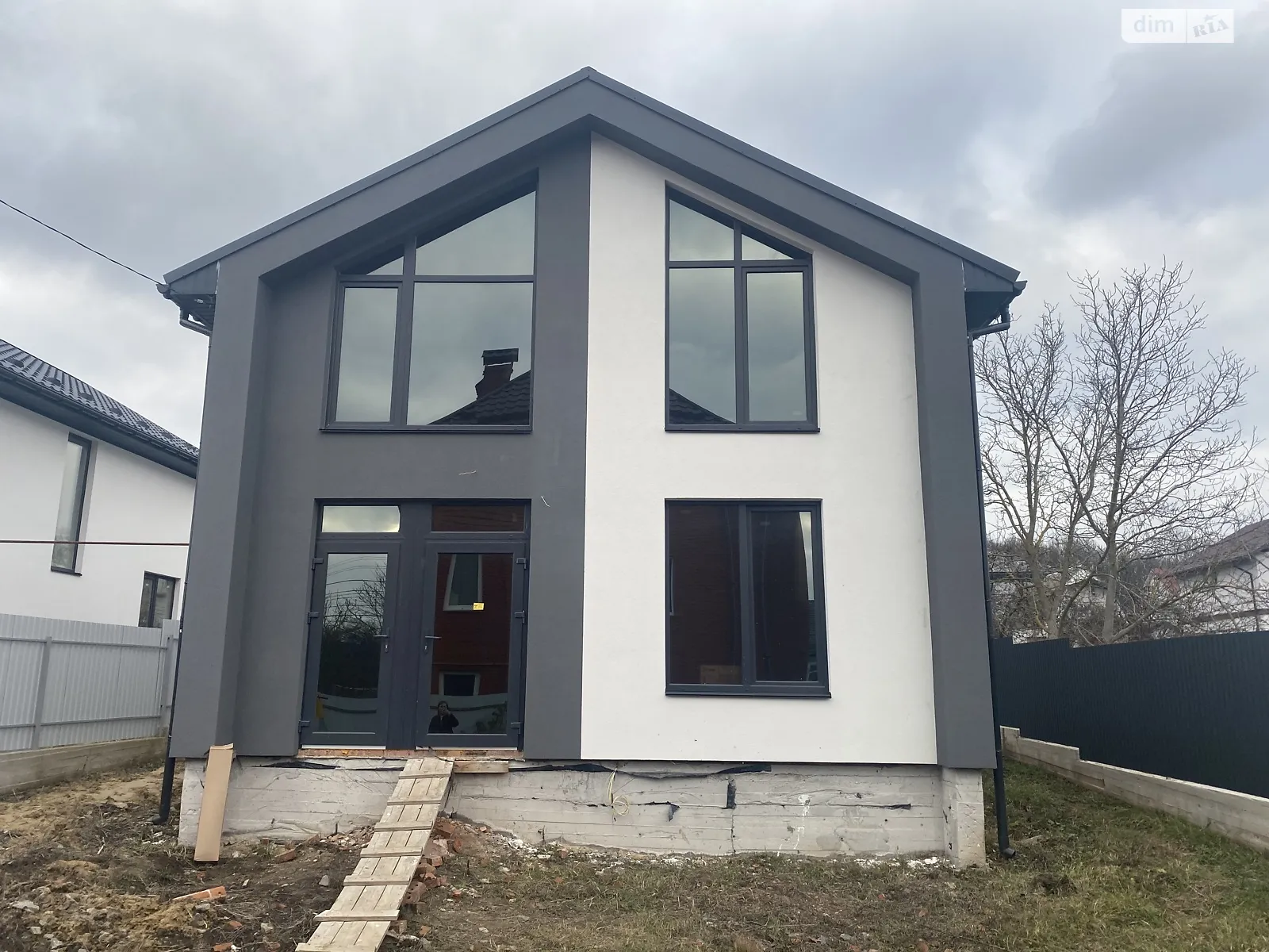 Продается дом на 2 этажа 125 кв. м с баней/сауной, цена: 139000 $ - фото 1