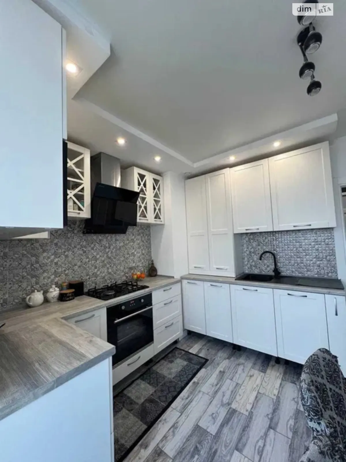 ул. Академика Лебедева, 1 корпус 1 Феофания Киев ЖК Сказка Теремки - фото 1