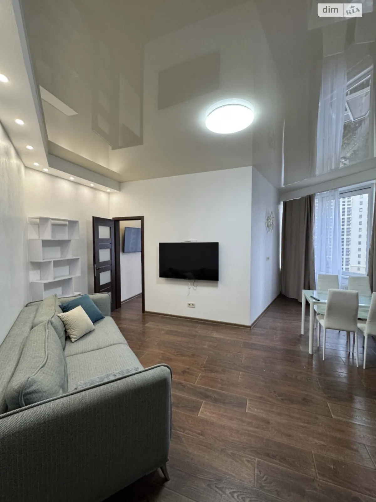 Продається 1-кімнатна квартира 60 кв. м у Одесі, вул. Генуезька - фото 1