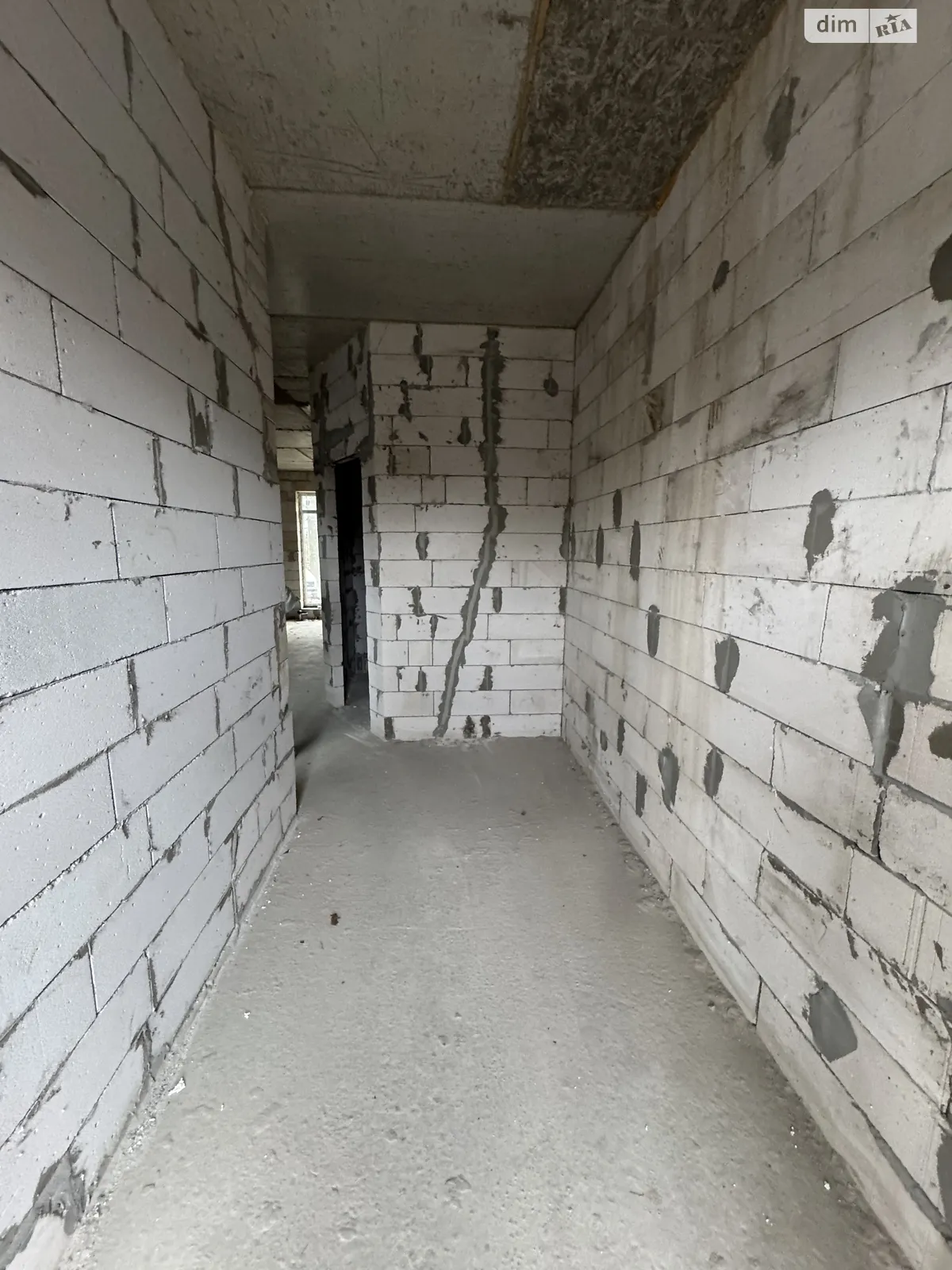 Продается дом на 2 этажа 119 кв. м с садом, цена: 85000 $ - фото 1