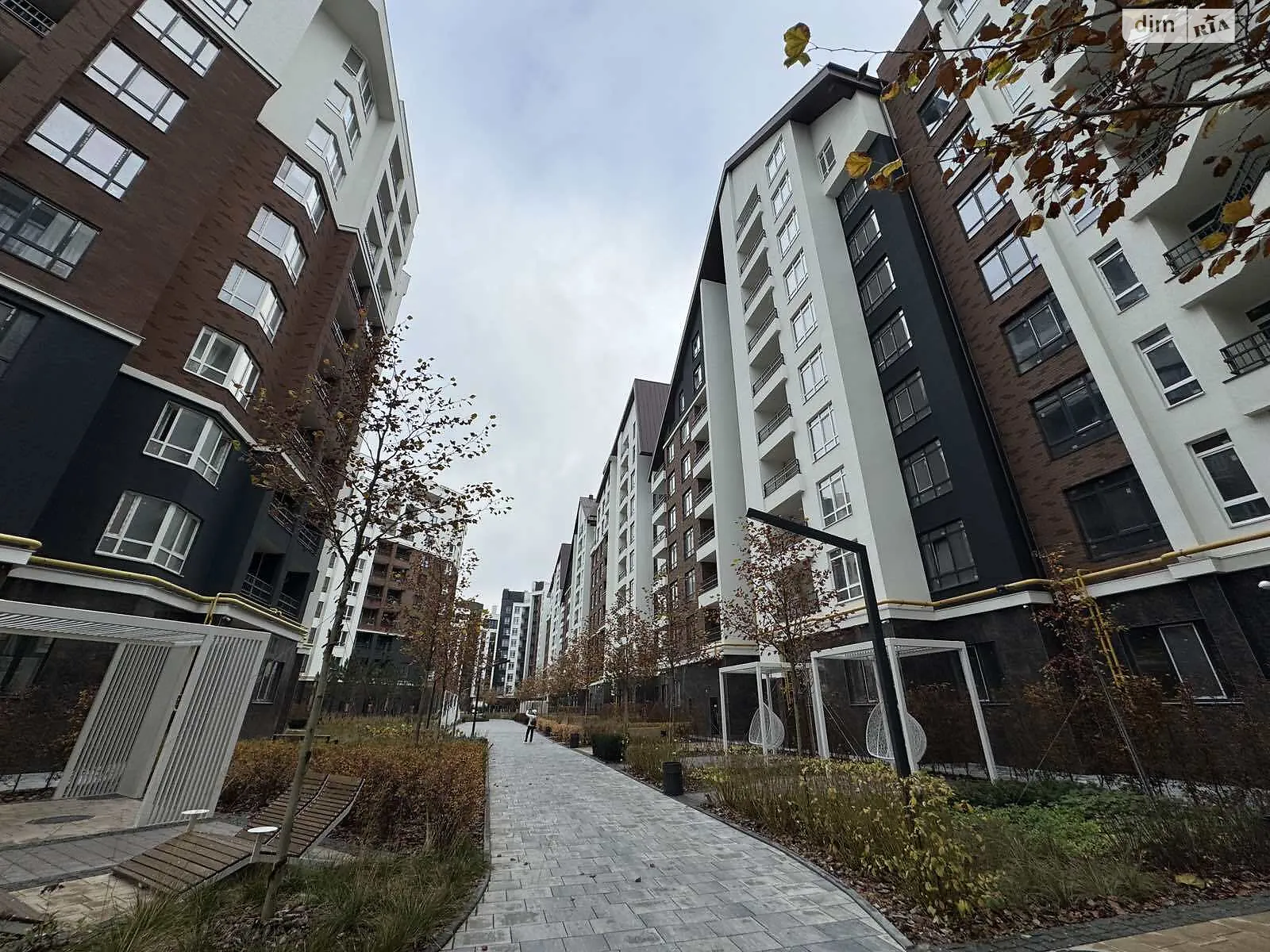 Продається 2-кімнатна квартира 58 кв. м у Ірпені, вул. Ольги Кобилянської(Достоєвського), 1В/37 - фото 1