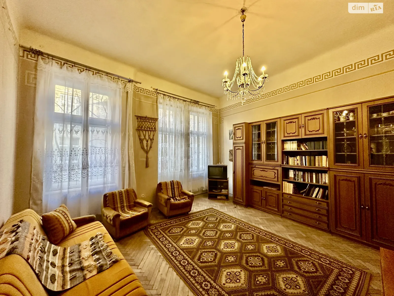 Продается 3-комнатная квартира 82 кв. м в Львове, ул. Зарицких, 4 - фото 1