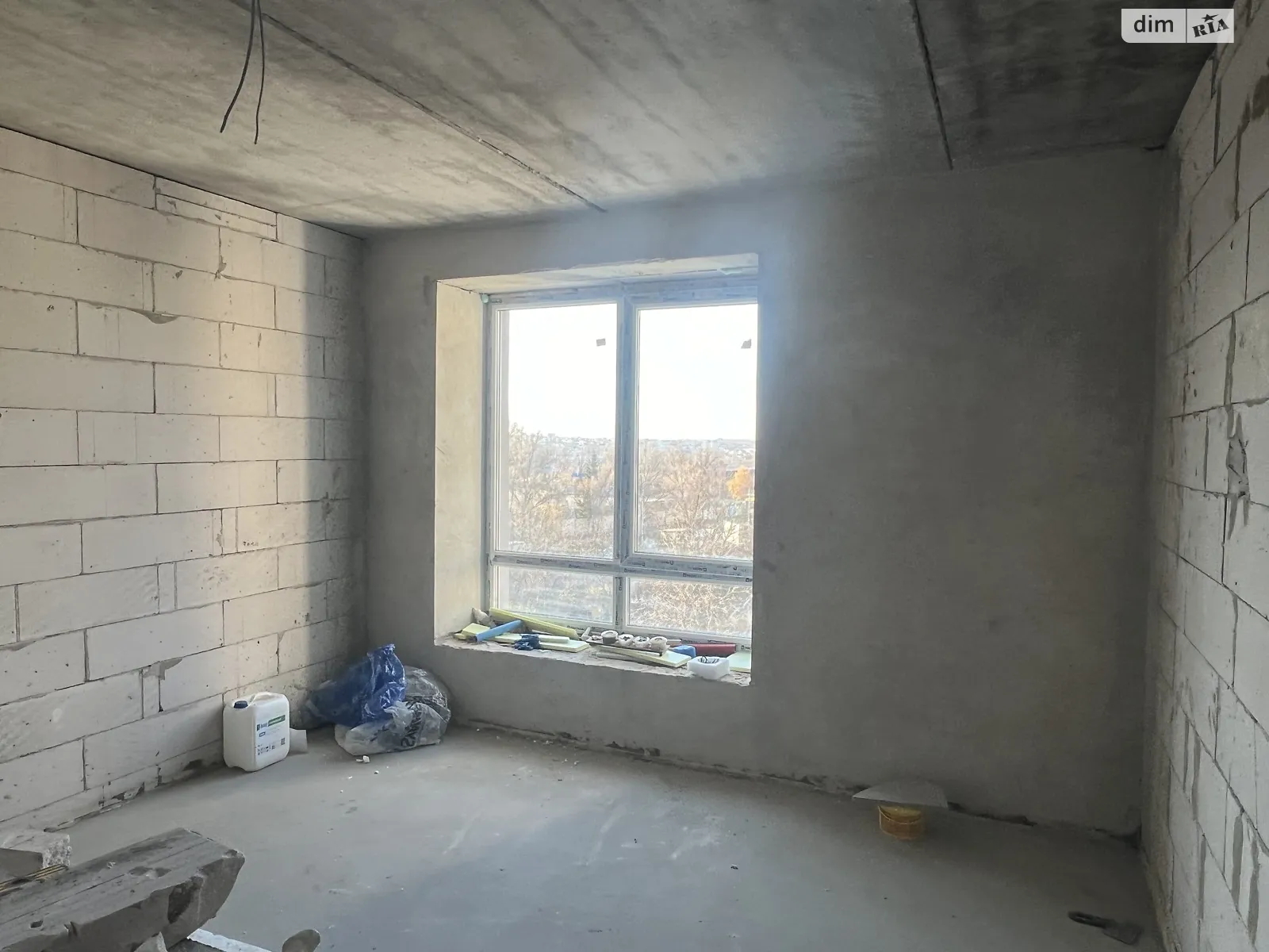 1-комнатная квартира 46 кв. м в Тернополе, ул. Черновецкая, 71 - фото 1