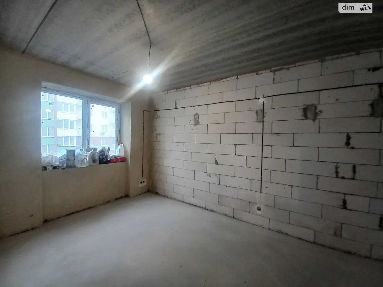 Продается 1-комнатная квартира 32.2 кв. м в Ровно, ул. Елены Телиги, 59 - фото 1