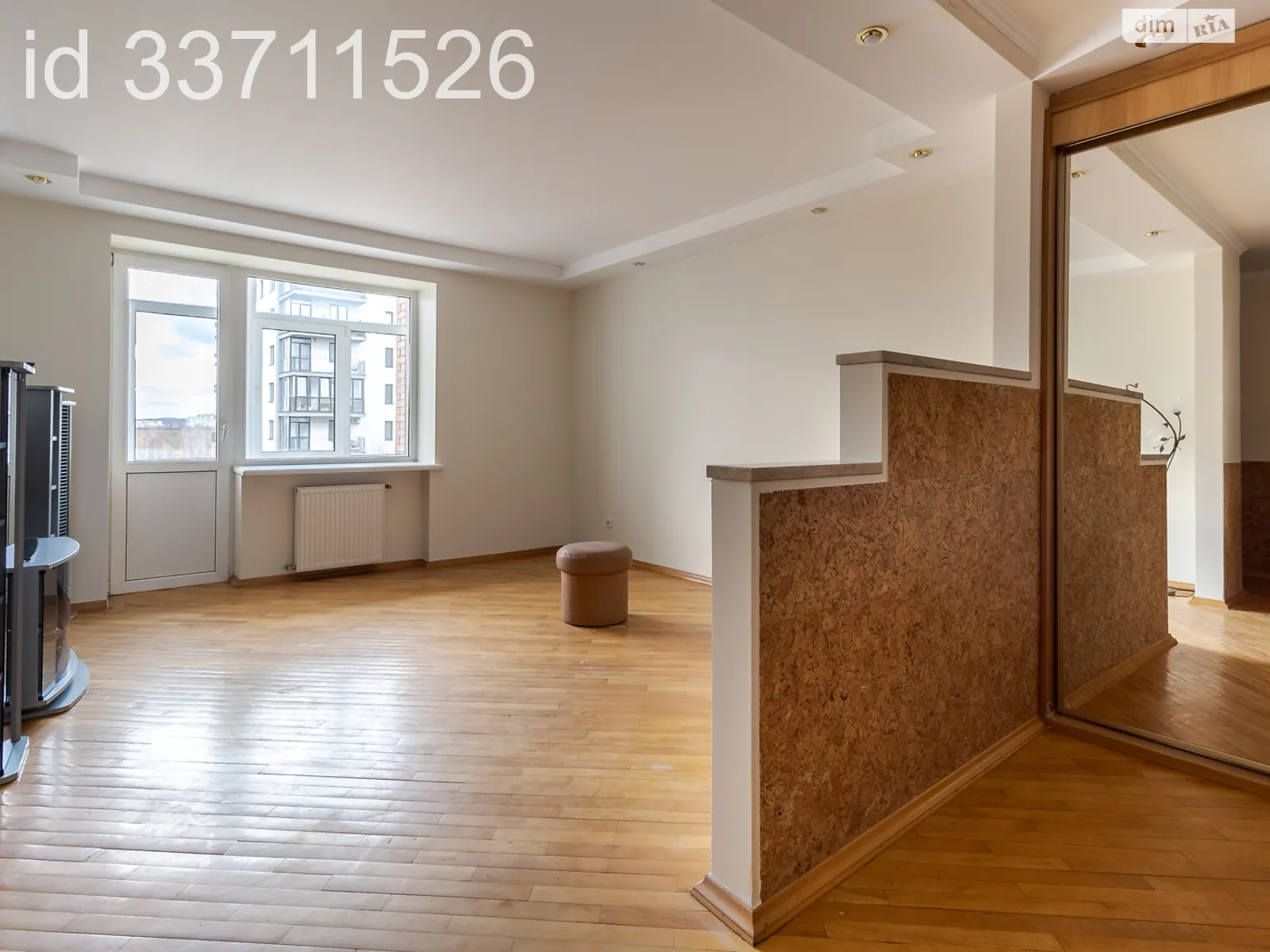 Продается 3-комнатная квартира 74 кв. м в Львове, ул. Роксоляны, 59Б - фото 1