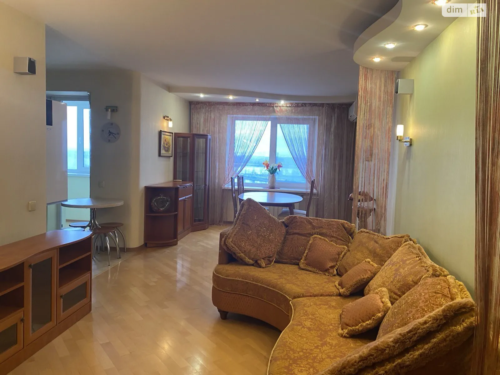 Сдается в аренду 3-комнатная квартира 80 кв. м в Киеве, просп. Владимира Ивасюка, 20А - фото 1