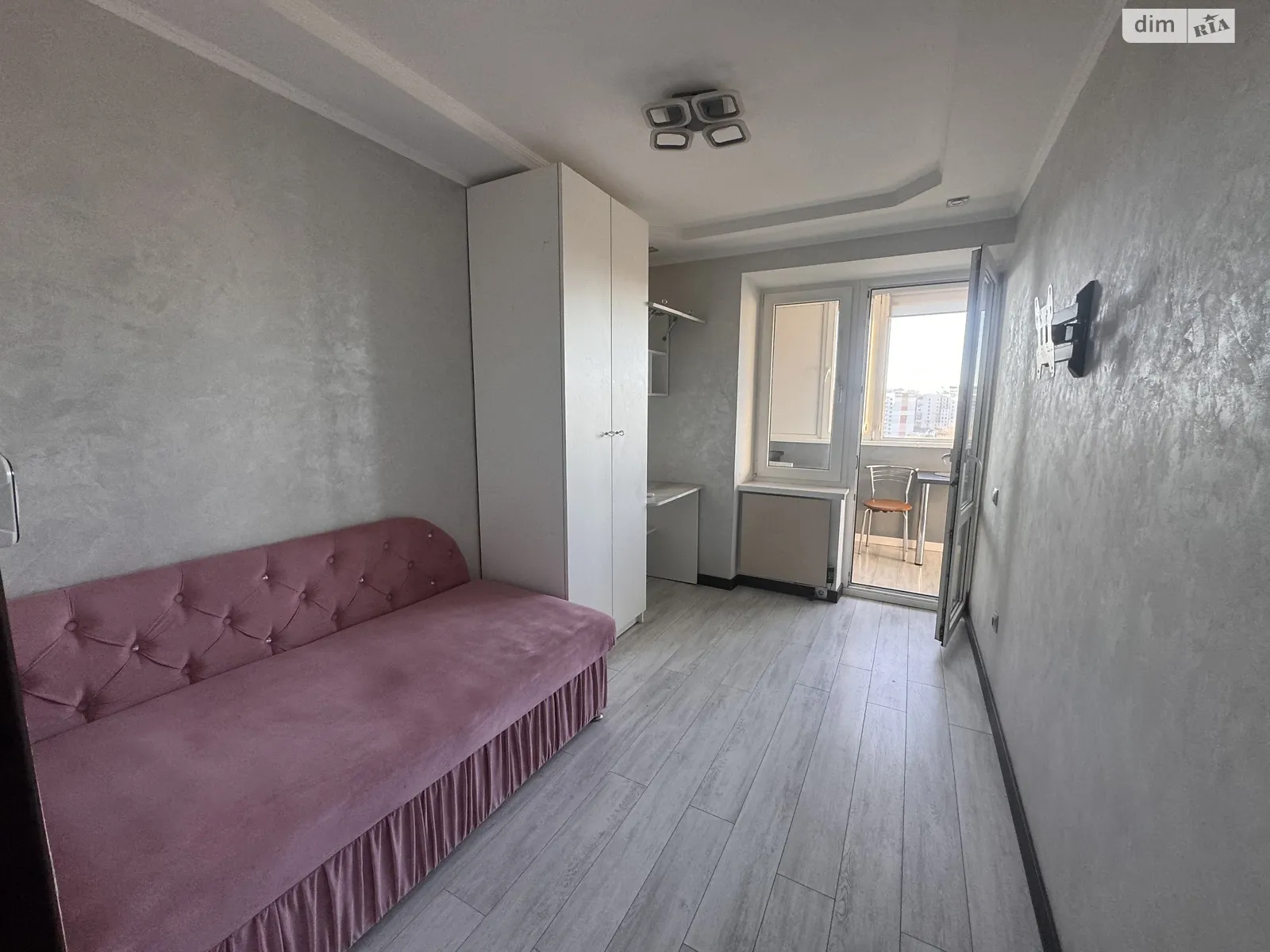 1-комнатная квартира 41 кв. м в Тернополе, ул. Чумацкая - фото 1