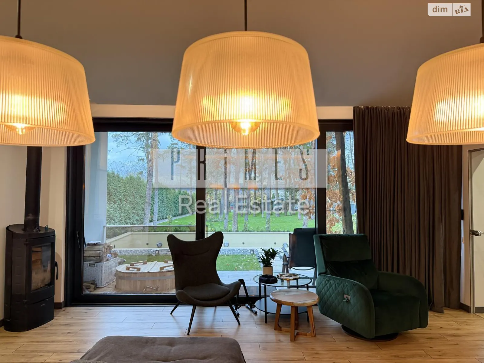 Сдается в аренду дом на 2 этажа 215 кв. м с садом, цена: 6000 $ - фото 1