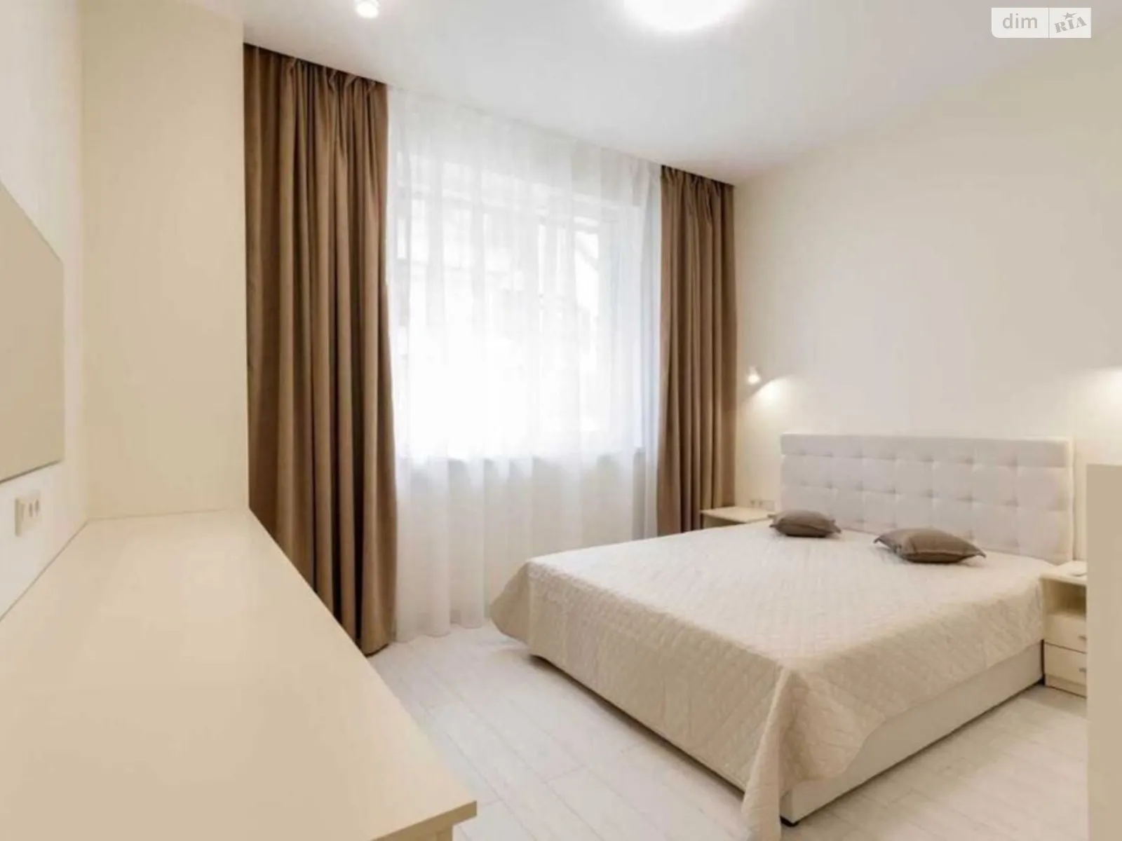 ул. Андрея Верхогляда(Драгомирова), 14А Печерский Киев ЖК Delmar Зверинецкая(Дружбы народов) - фото 1