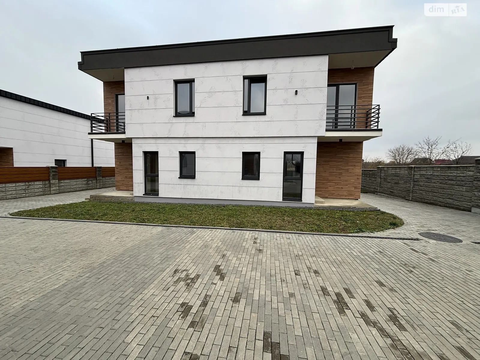 вул. Хорватский, 4 Табла-1 Ужгород, цена: 94000 $ - фото 1