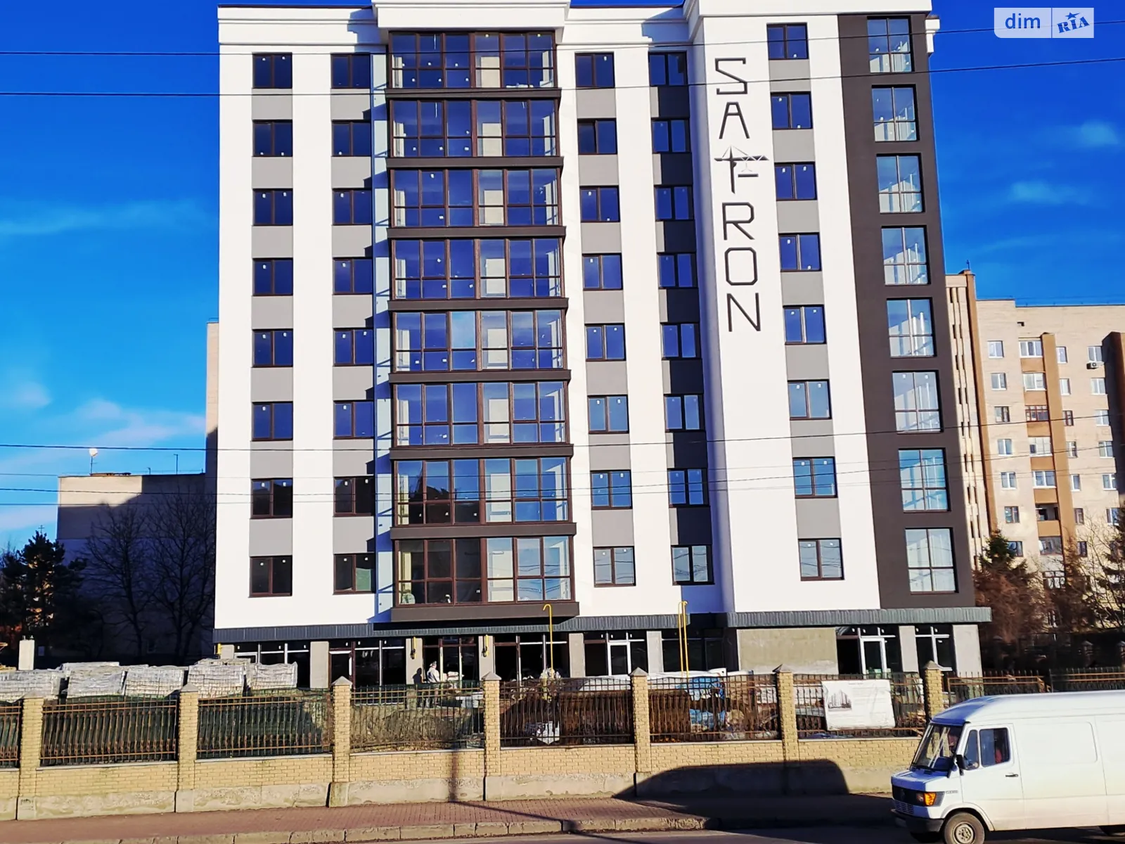 2-комнатная квартира 70.78 кв. м в Луцке, ул. Карпенко-Карого, 7А - фото 1