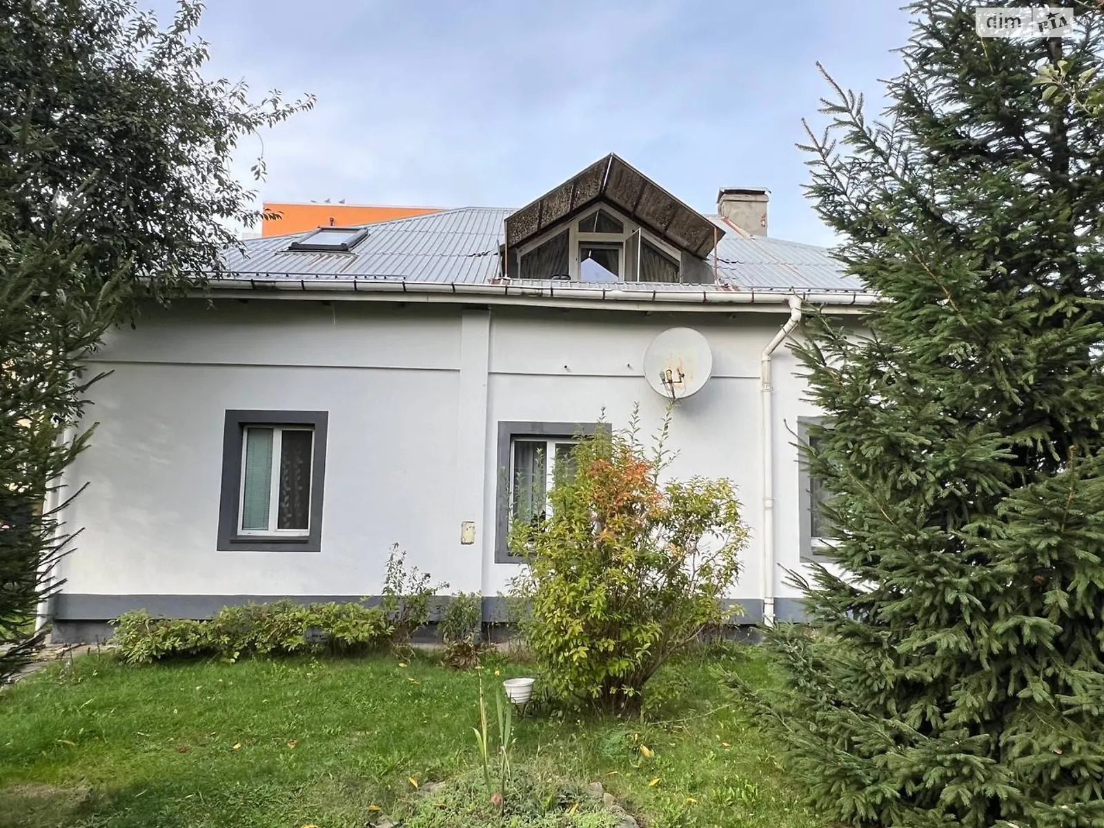 Продается дом на 2 этажа 165 кв. м с гаражом, цена: 290000 $ - фото 1