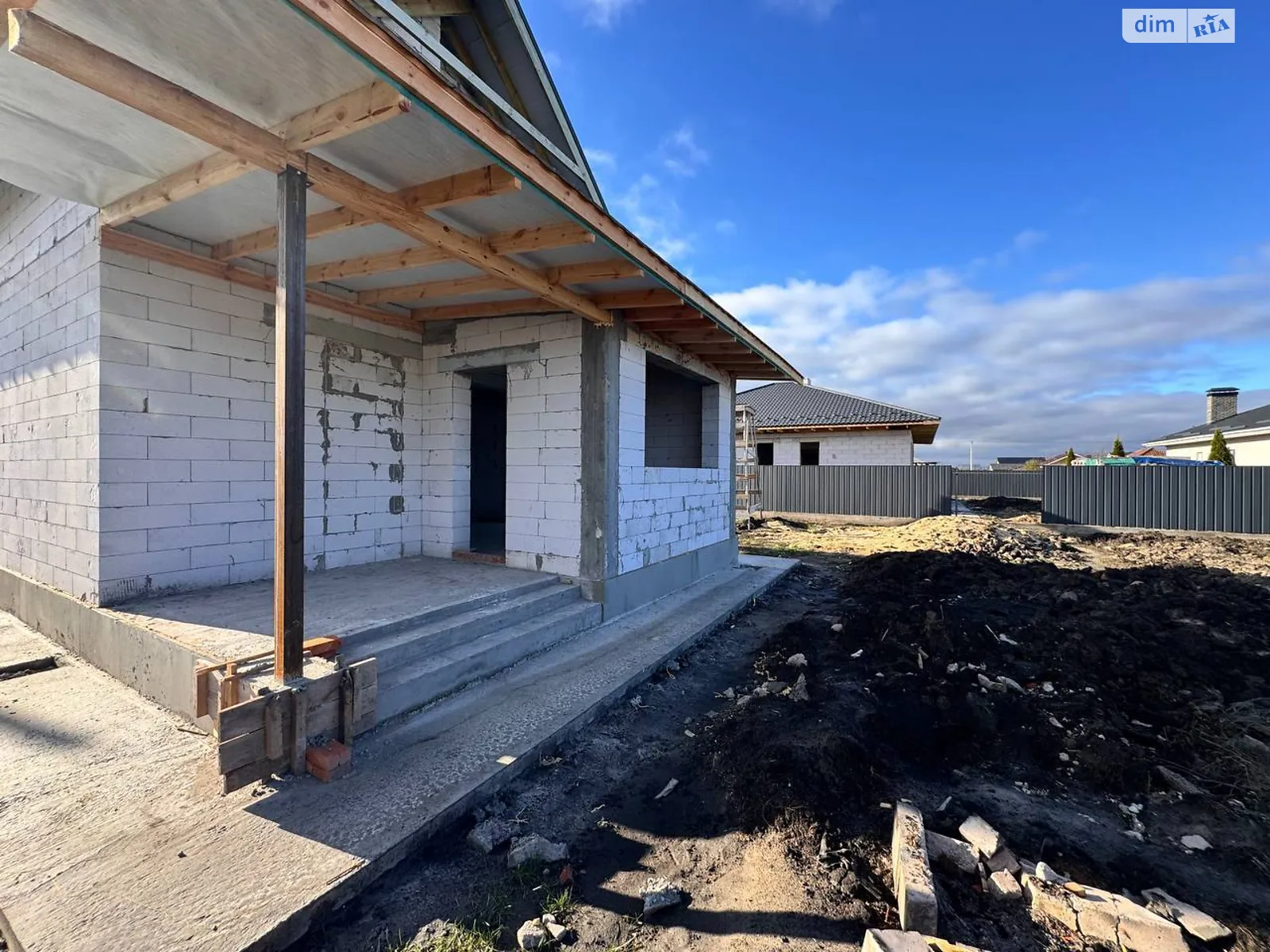 Продается дом на 2 этажа 120 кв. м с террасой, цена: 110000 $ - фото 1