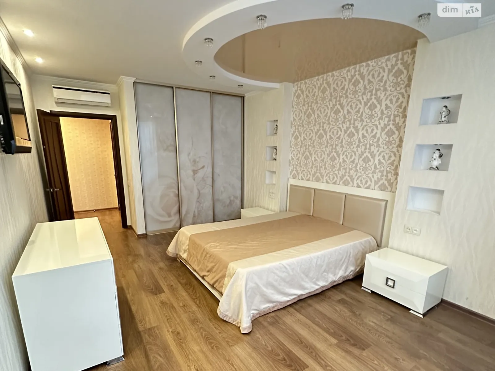 пер. Коломыйский, 17/31А Голосеев Киев ЖК Васильковский Васильковская - фото 1