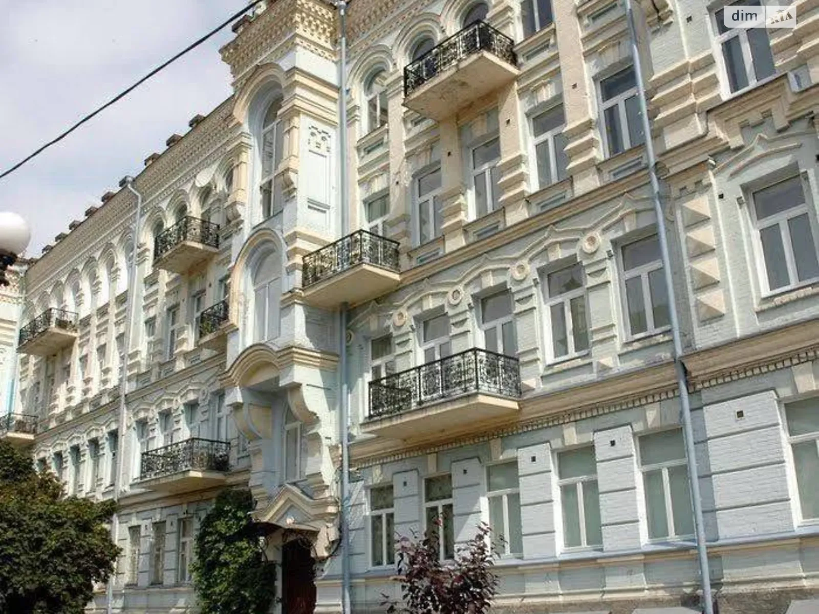 Сдается в аренду 6-комнатная квартира 268.2 кв. м в Киеве, ул. Владимирская - фото 1