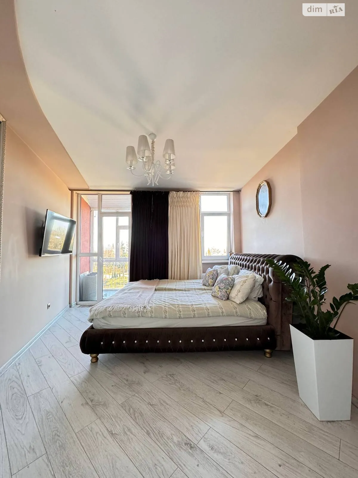 Продается 2-комнатная квартира 88.7 кв. м в Львове, ул. Пасечная, 33 - фото 1