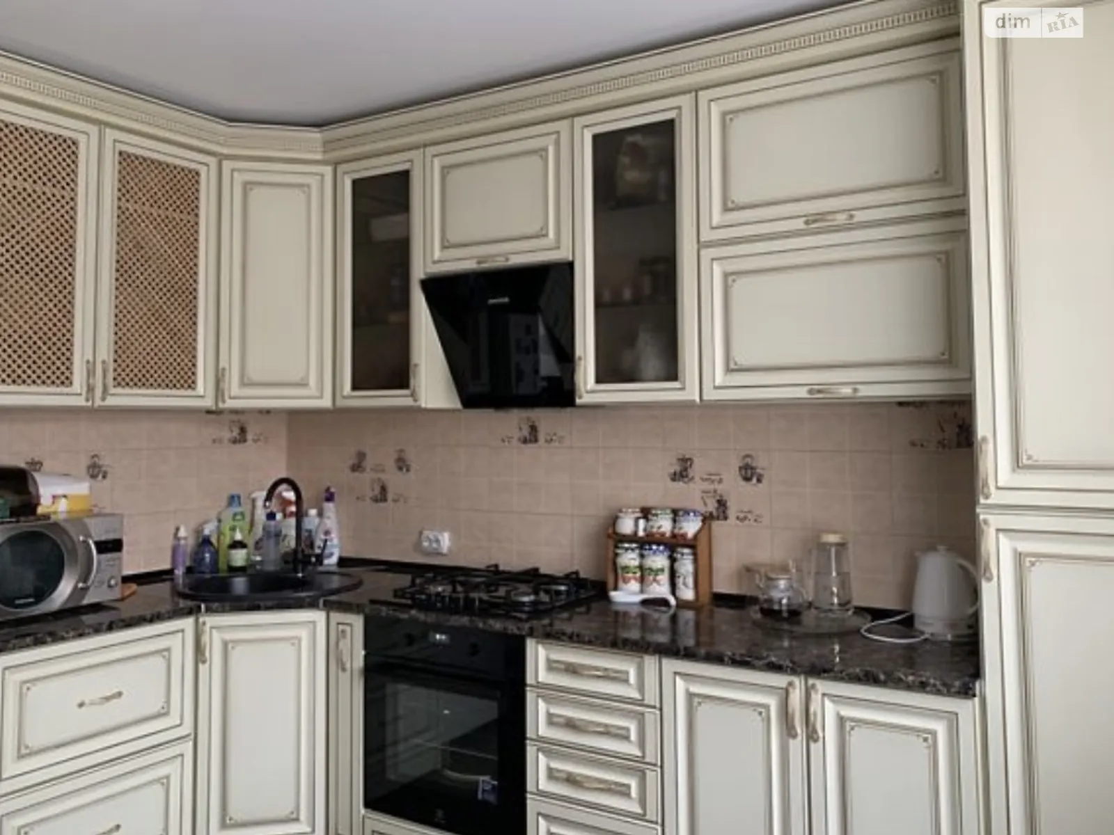 2-комнатная квартира 67 кв. м в Тернополе, ул. Генерала Мирона Тарнавского - фото 1