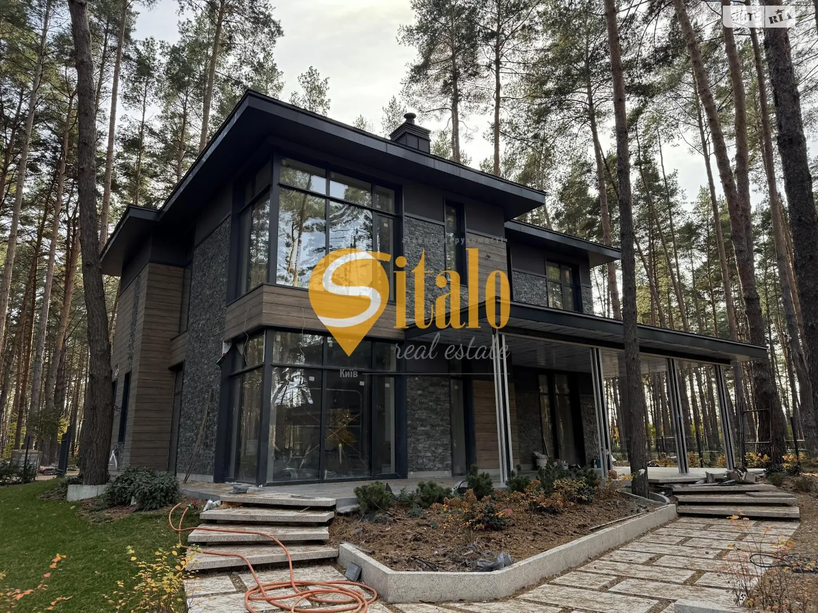 Продается дом на 2 этажа 160 кв. м с камином, цена: 353000 $ - фото 1