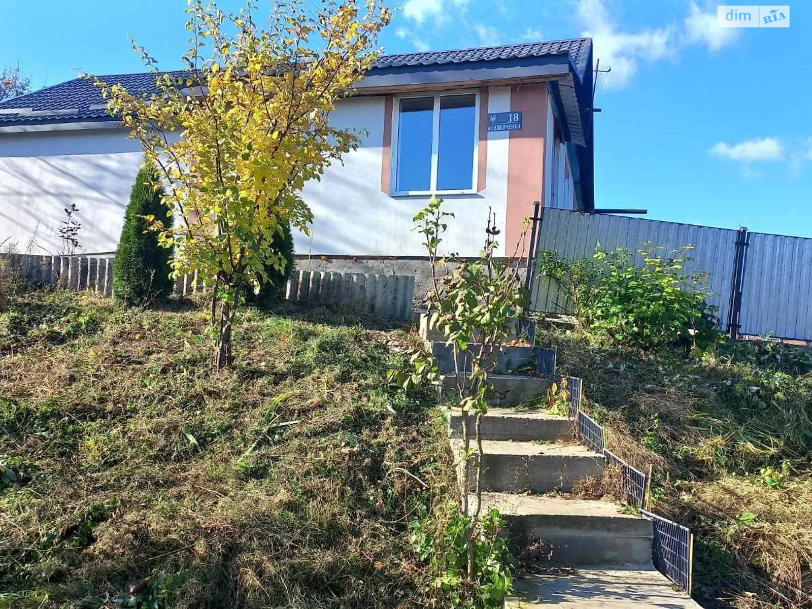 Продається одноповерховий будинок 66.7 кв. м з гаражем, цена: 17000 $ - фото 1