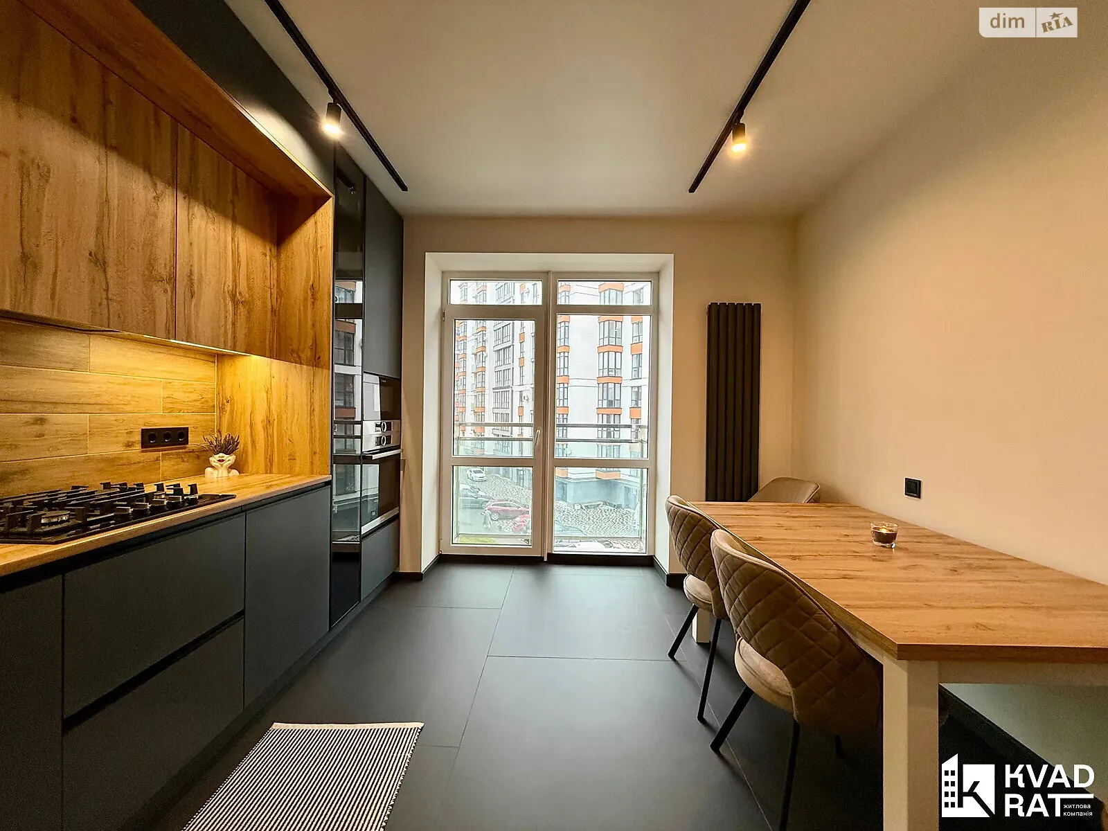 Продается 2-комнатная квартира 62.1 кв. м в Ивано-Франковске, ул. Гетьмана Ивана Мазепы - фото 1