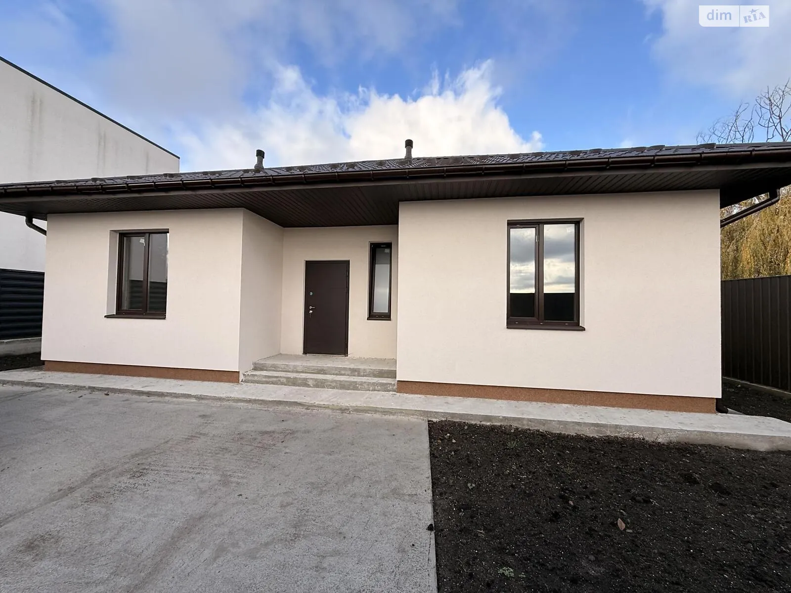 Продається одноповерховий будинок 120 кв. м з терасою, цена: 139000 $ - фото 1