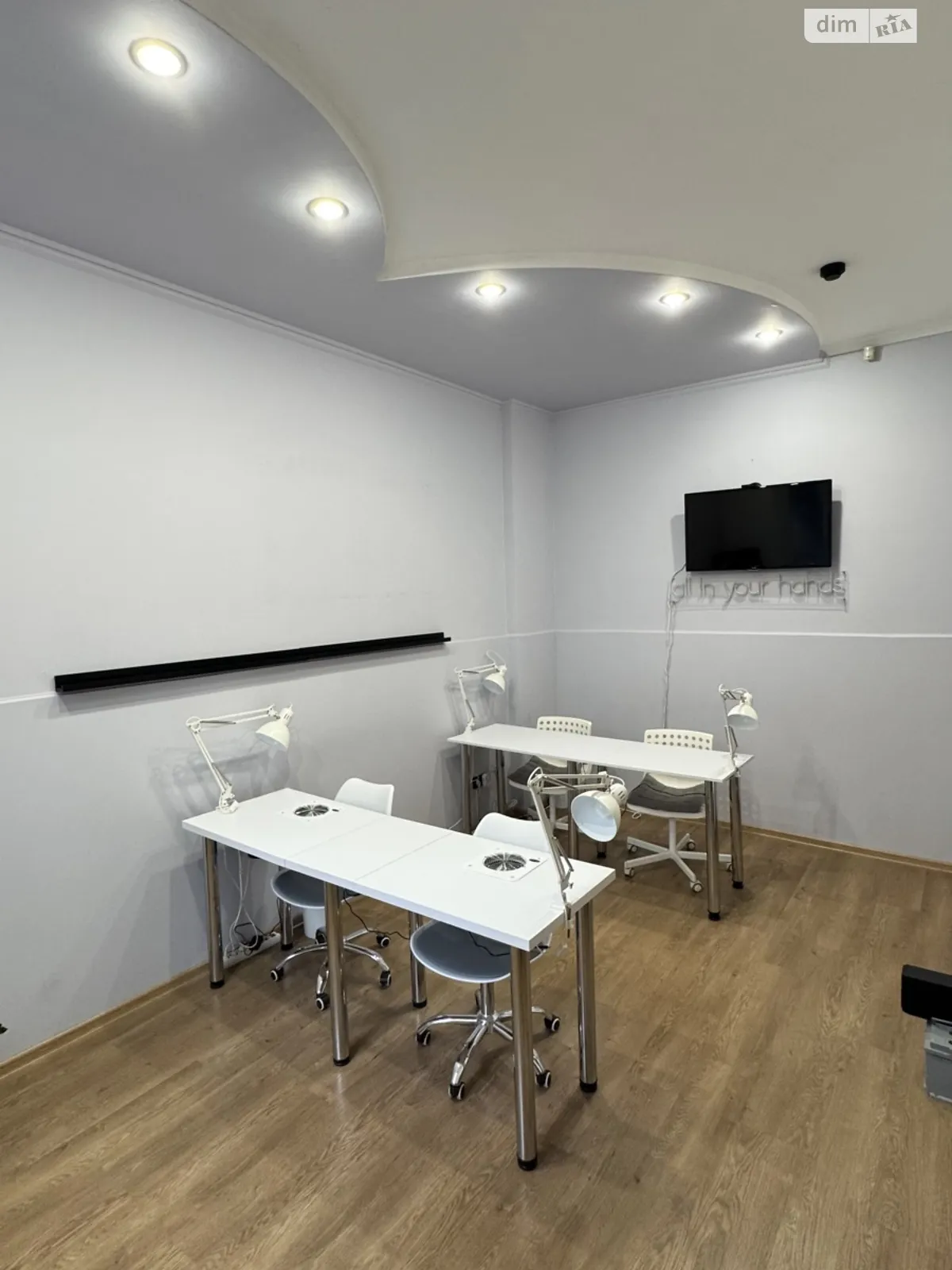 Здається в оренду офіс 45 кв. м в бізнес-центрі, цена: 13000 грн - фото 1
