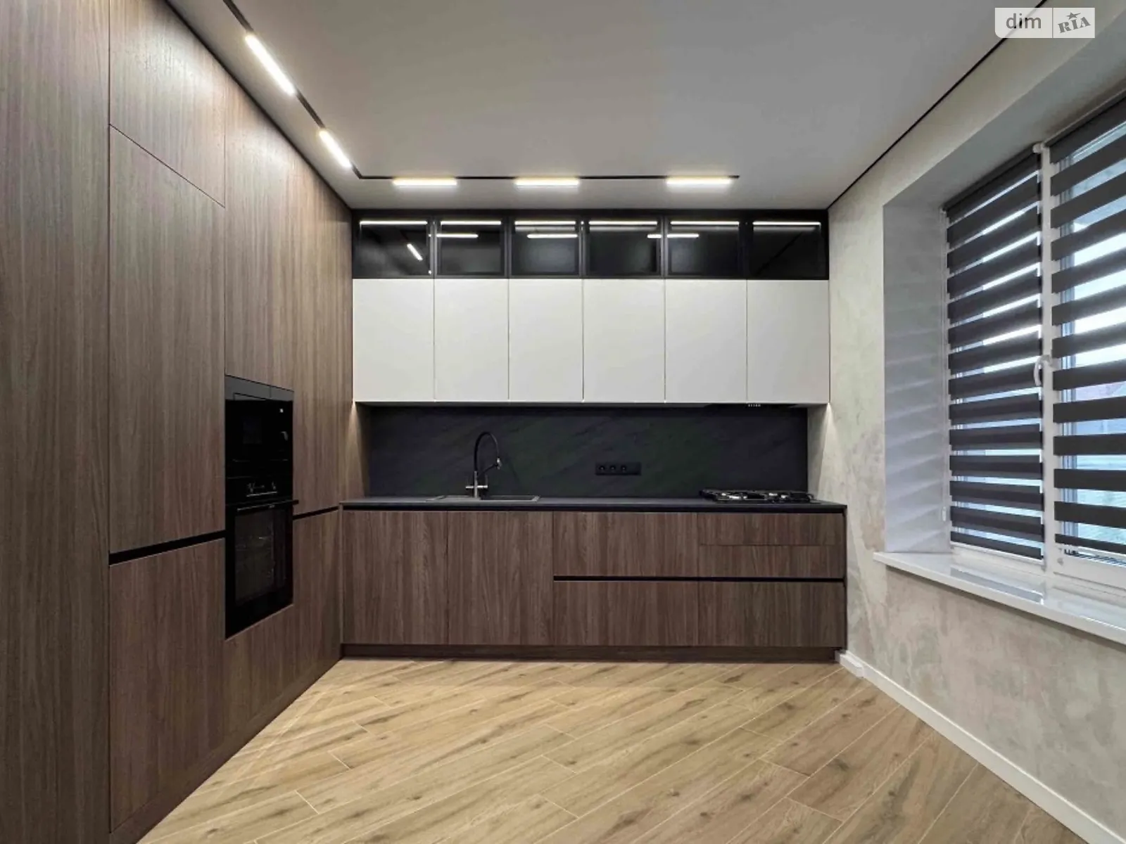 Продається будинок 2 поверховий 140 кв. м з садом, цена: 237000 $ - фото 1