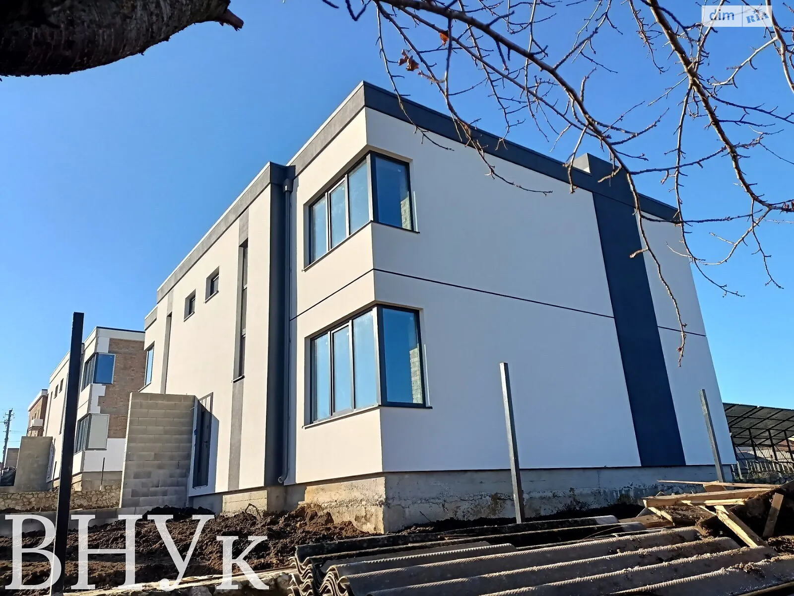 Продается дом на 2 этажа 132 кв. м с баней/сауной, цена: 78000 $ - фото 1