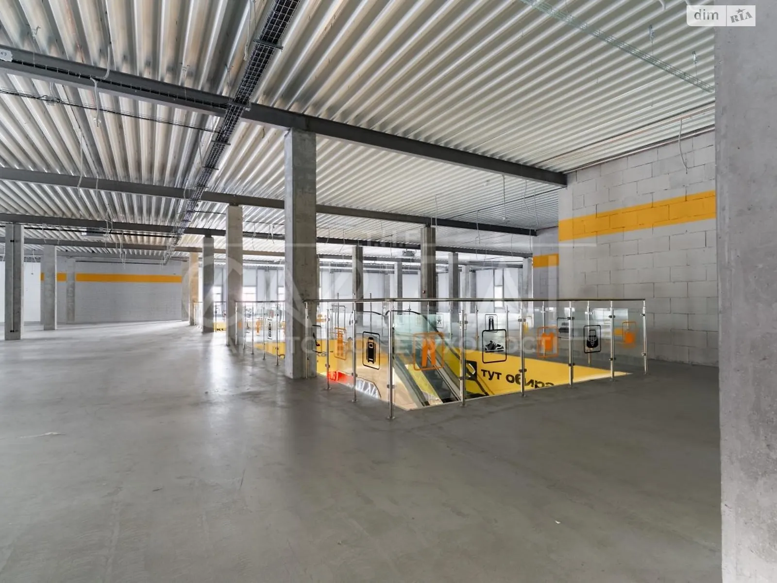 Сдается в аренду помещения свободного назначения 2000 кв. м в 2-этажном здании, цена: 8500 $ - фото 1