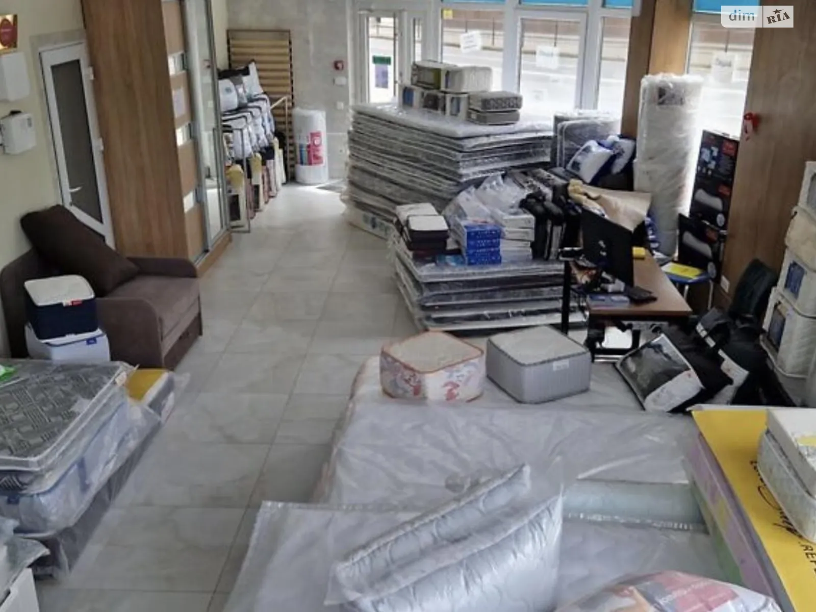 Продається приміщення вільного призначення 60 кв. м в 3-поверховій будівлі, цена: 165000 $ - фото 1