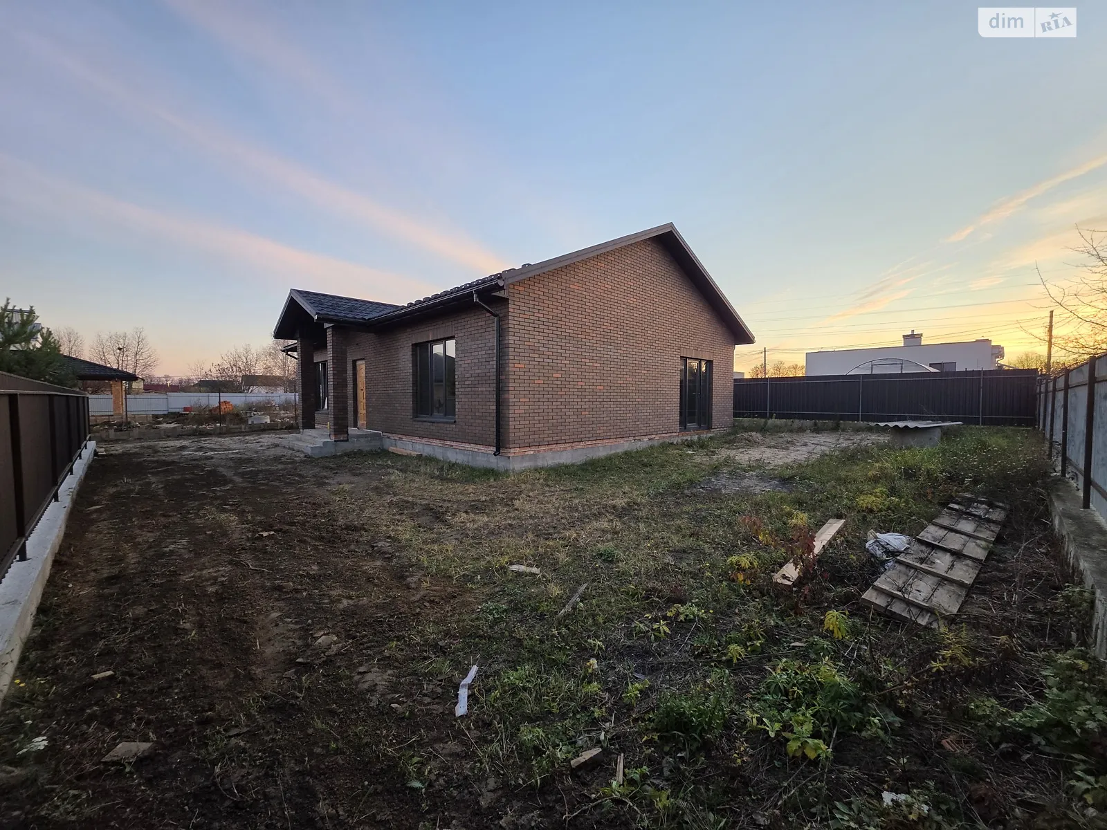 Продается одноэтажный дом 106 кв. м с баней/сауной, цена: 92000 $ - фото 1