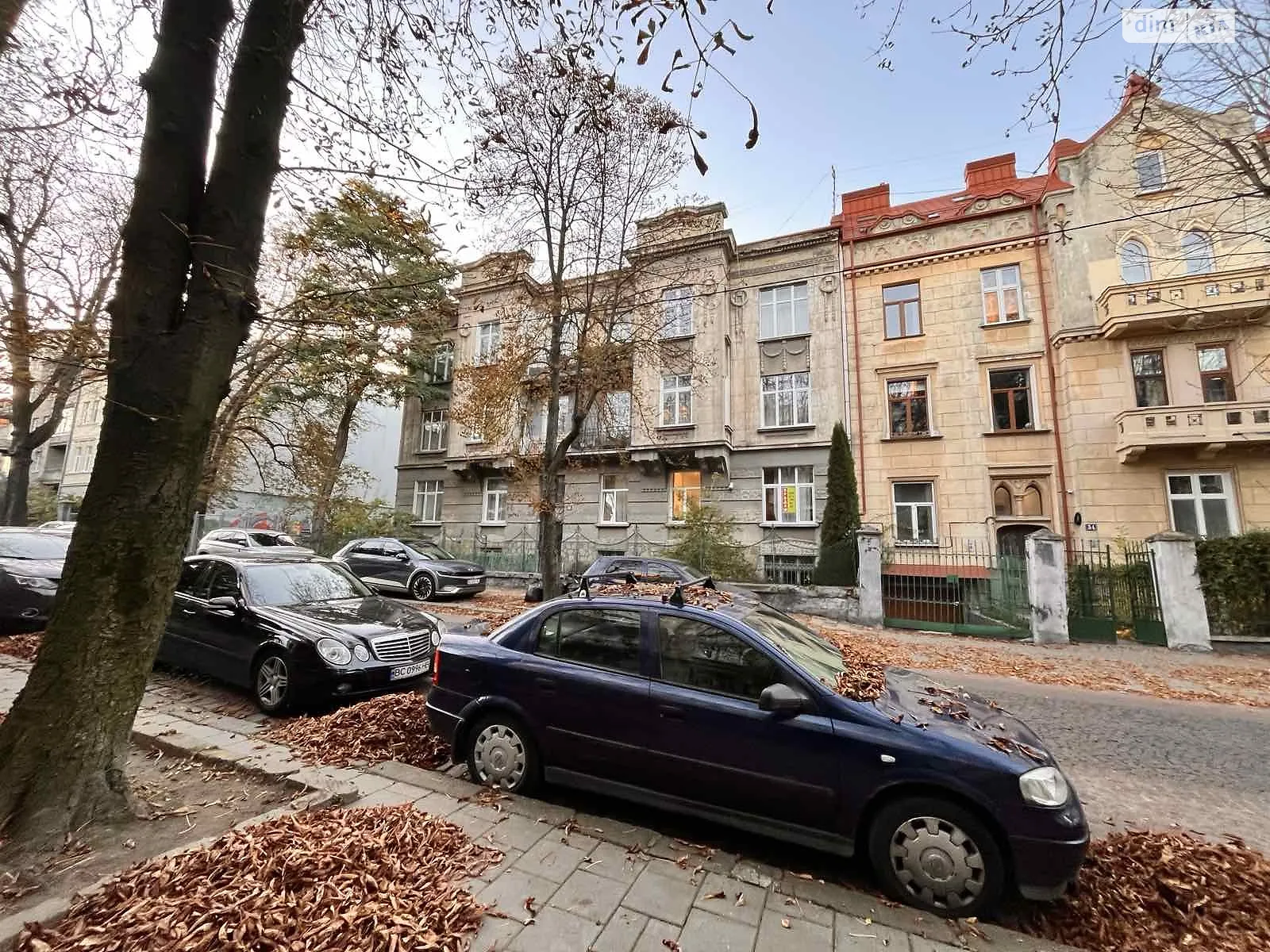 Продается 2-комнатная квартира 71.2 кв. м в Львове, ул. Коновальца Евгения - фото 1