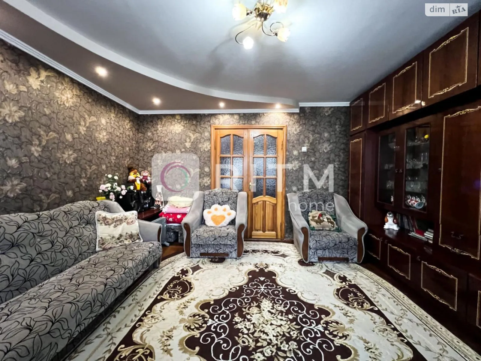 3-кімнатна квартира 70 кв. м у Луцьку, вул. Ветеранів, 9 - фото 1