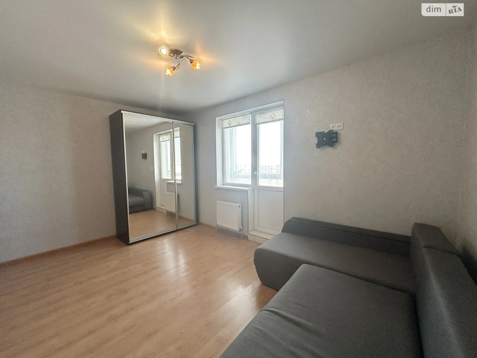 Продается 1-комнатная квартира 33 кв. м в Авангарде, ул. Торговая, 15А - фото 1