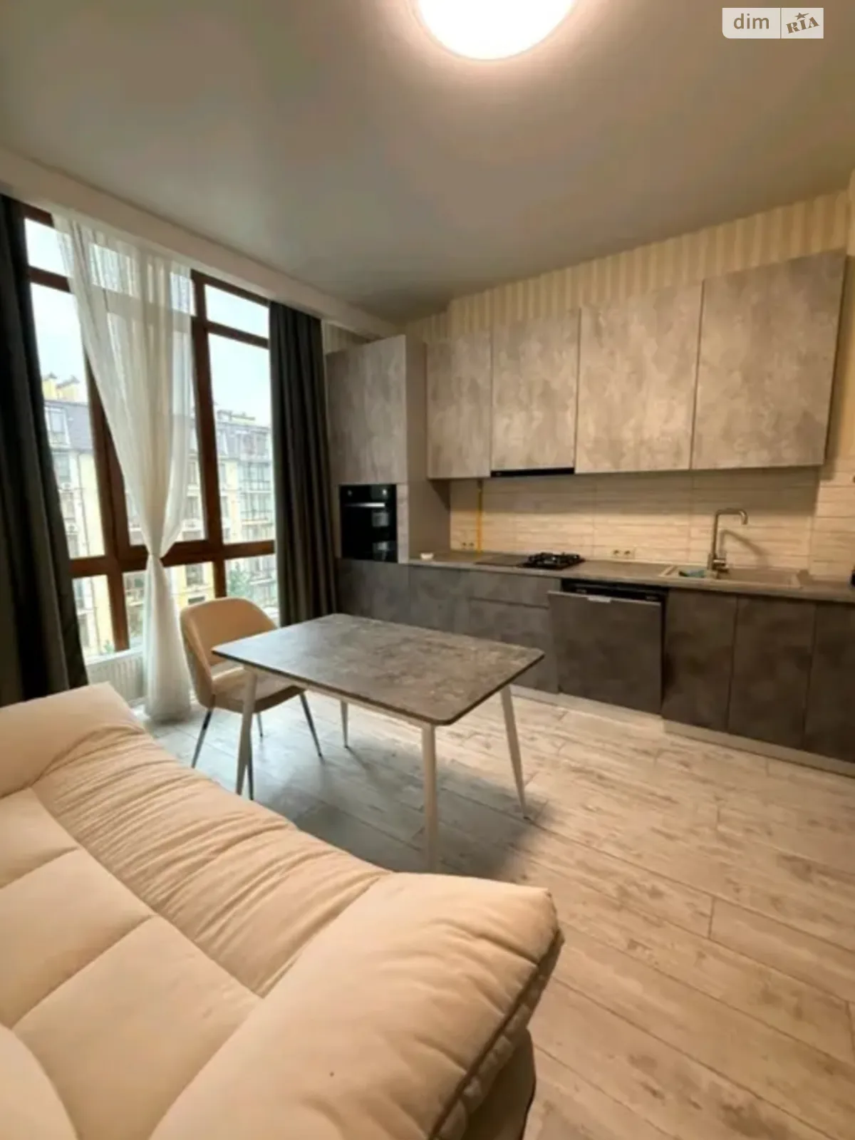 Сдается в аренду 1-комнатная квартира 50 кв. м в Одессе, цена: 12000 грн - фото 1