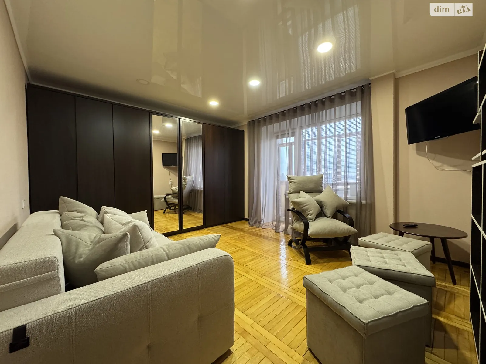 Продается 1-комнатная квартира 35.4 кв. м в Днепре, ул. Радистов - фото 1