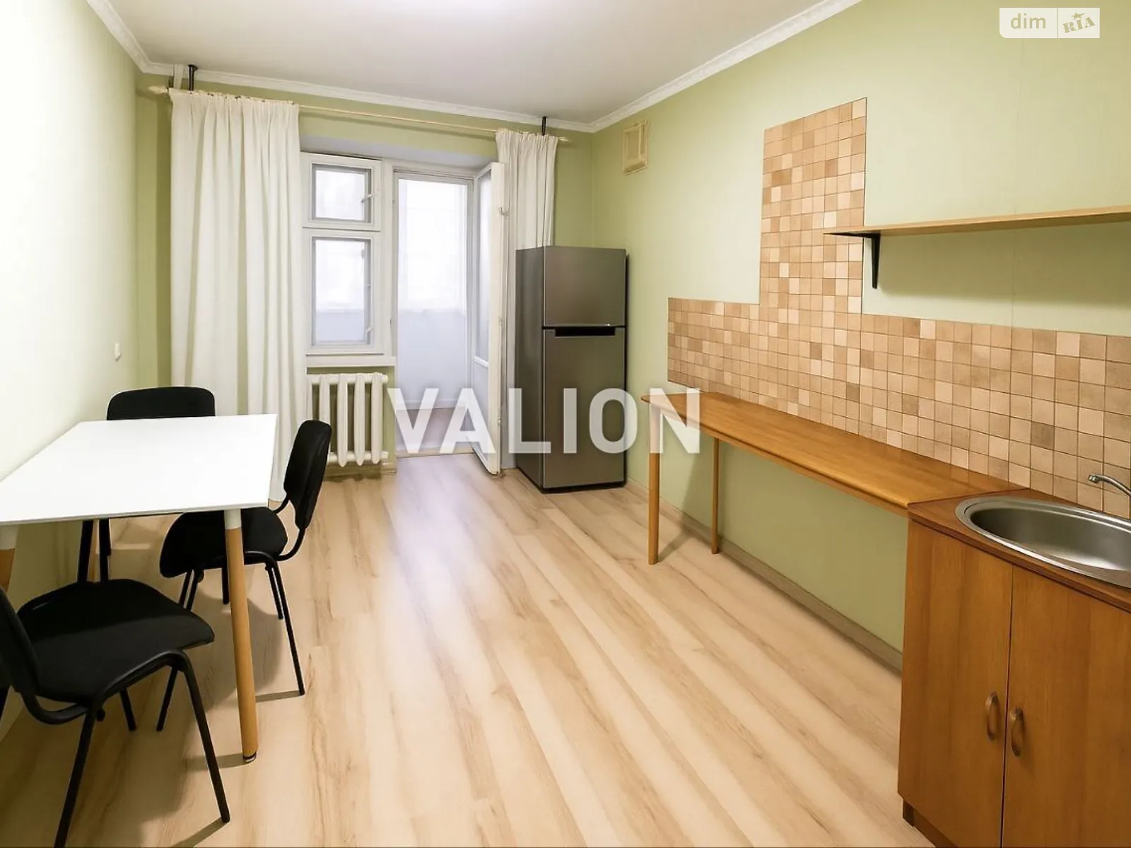 Продается 2-комнатная квартира 74.2 кв. м в Киеве, ул. Вишняковская, 5Б - фото 1