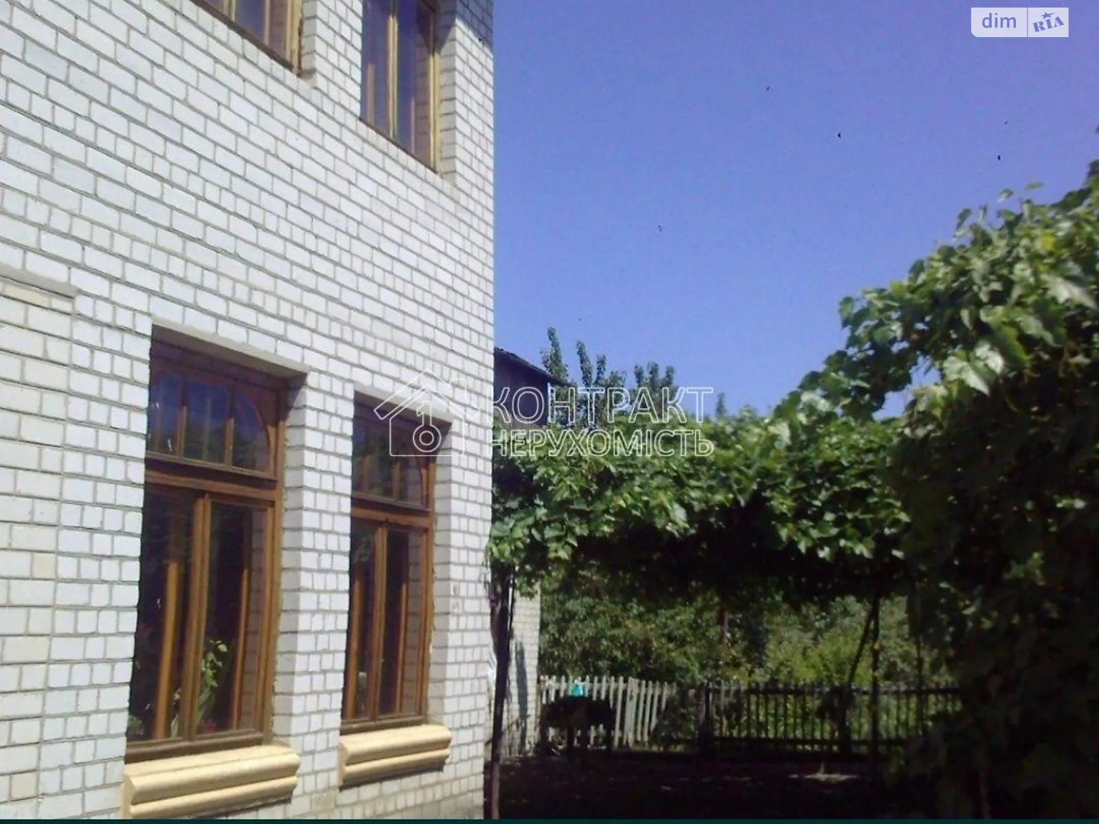 Продается дом на 3 этажа 570 кв. м с террасой, цена: 99000 $ - фото 1