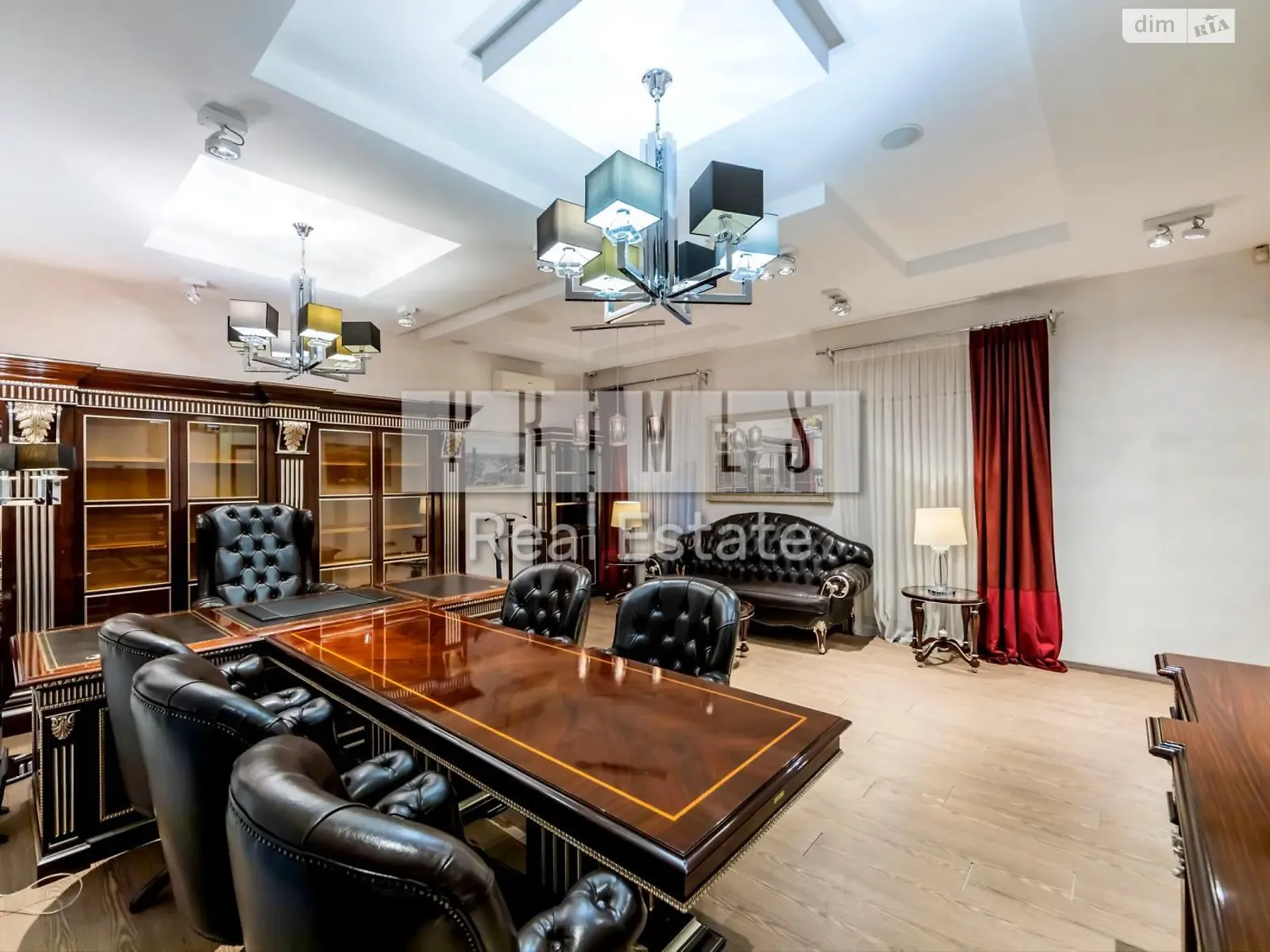 Сдается в аренду офис 153 кв. м в бизнес-центре, цена: 3000 $ - фото 1