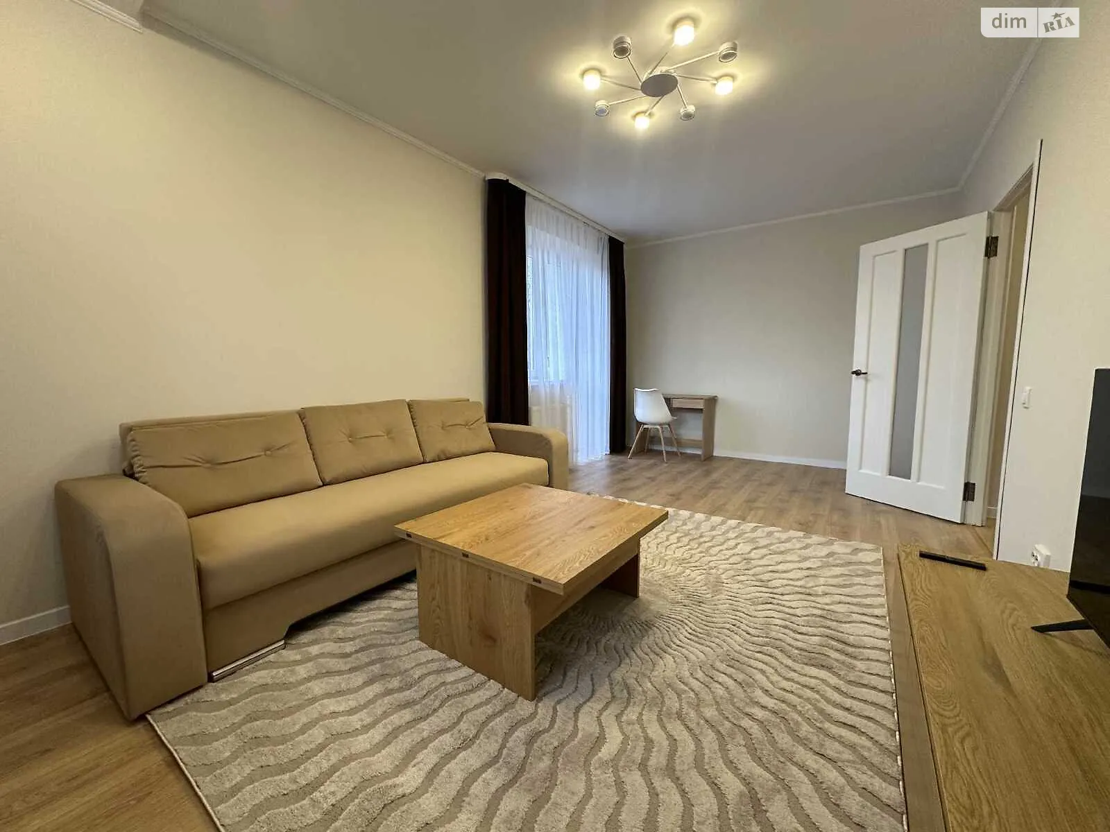 Сдается в аренду 2-комнатная квартира 73 кв. м в Львове, ул. Владимира Великого, 22А - фото 1