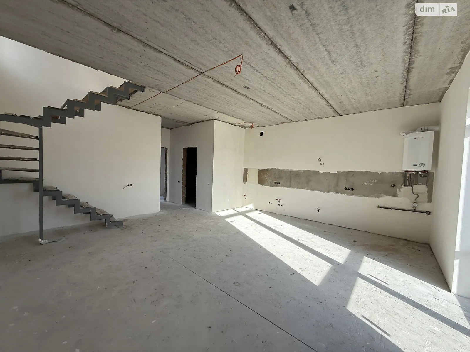 Продается дом на 2 этажа 105 кв. м с беседкой, цена: 89000 $ - фото 1