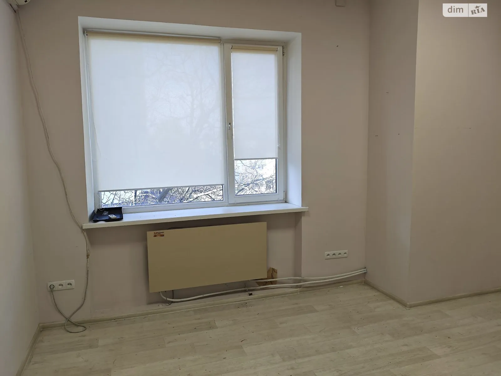 Сдается в аренду офис 26 кв. м в бизнес-центре, цена: 5200 грн - фото 1