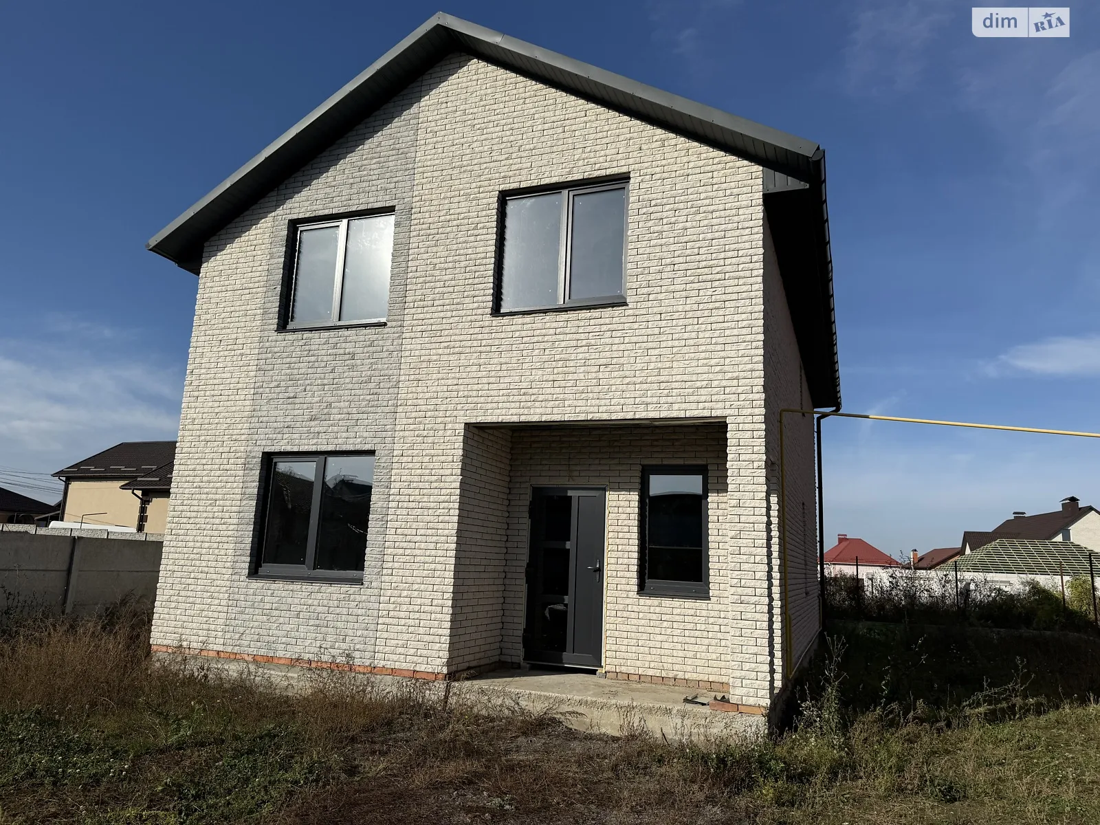 Продается дом на 2 этажа 120 кв. м с подвалом, цена: 92000 $ - фото 1