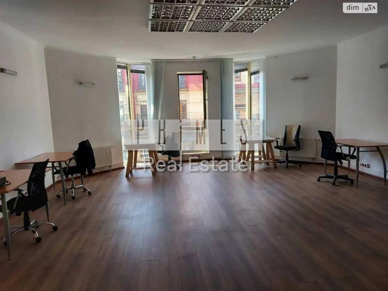 Сдается в аренду офис 233 кв. м в бизнес-центре, цена: 2563 $ - фото 1