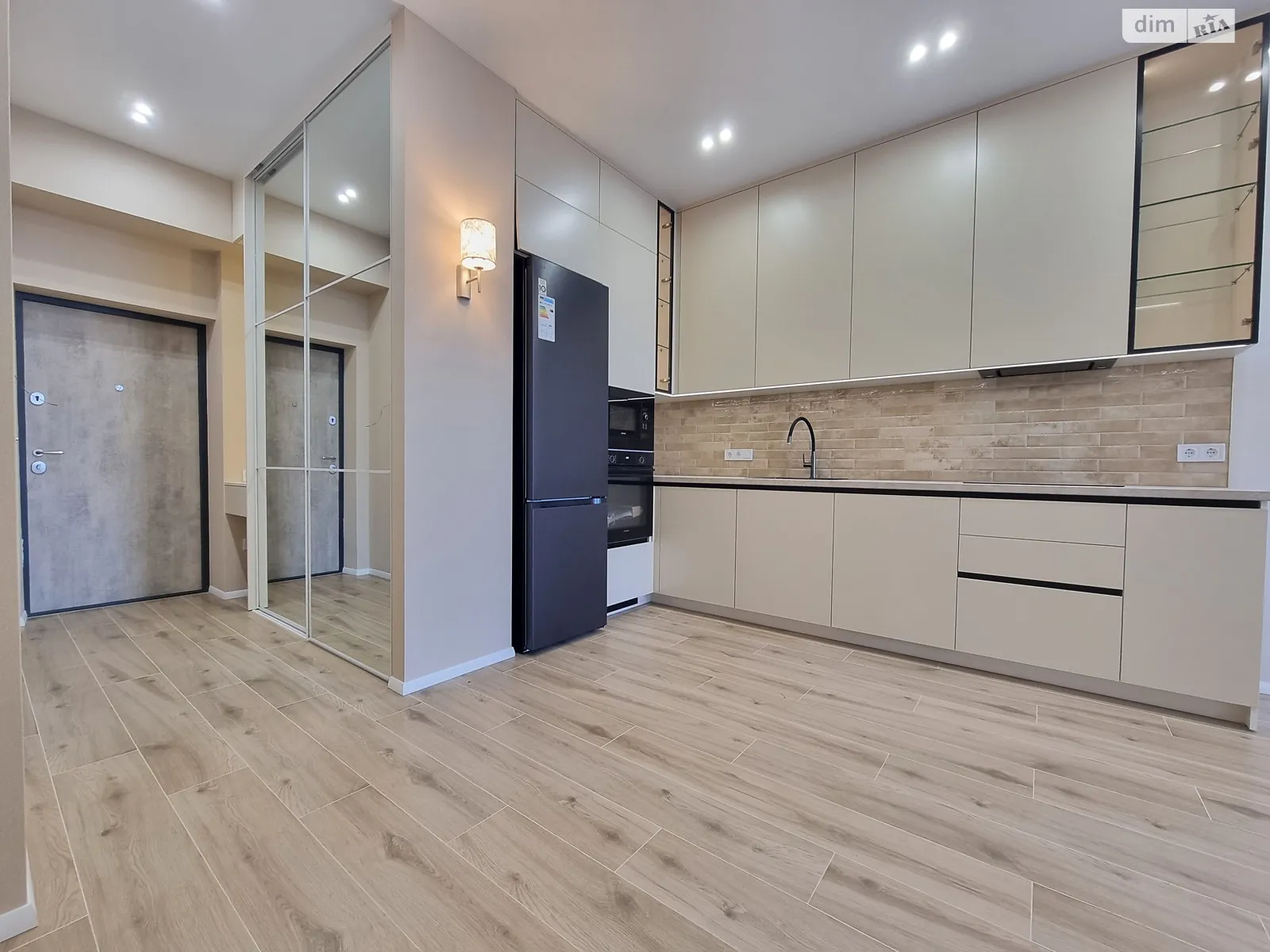 Здається в оренду 1-кімнатна квартира 52 кв. м у Вінниці, просп. Космонавтів - фото 1