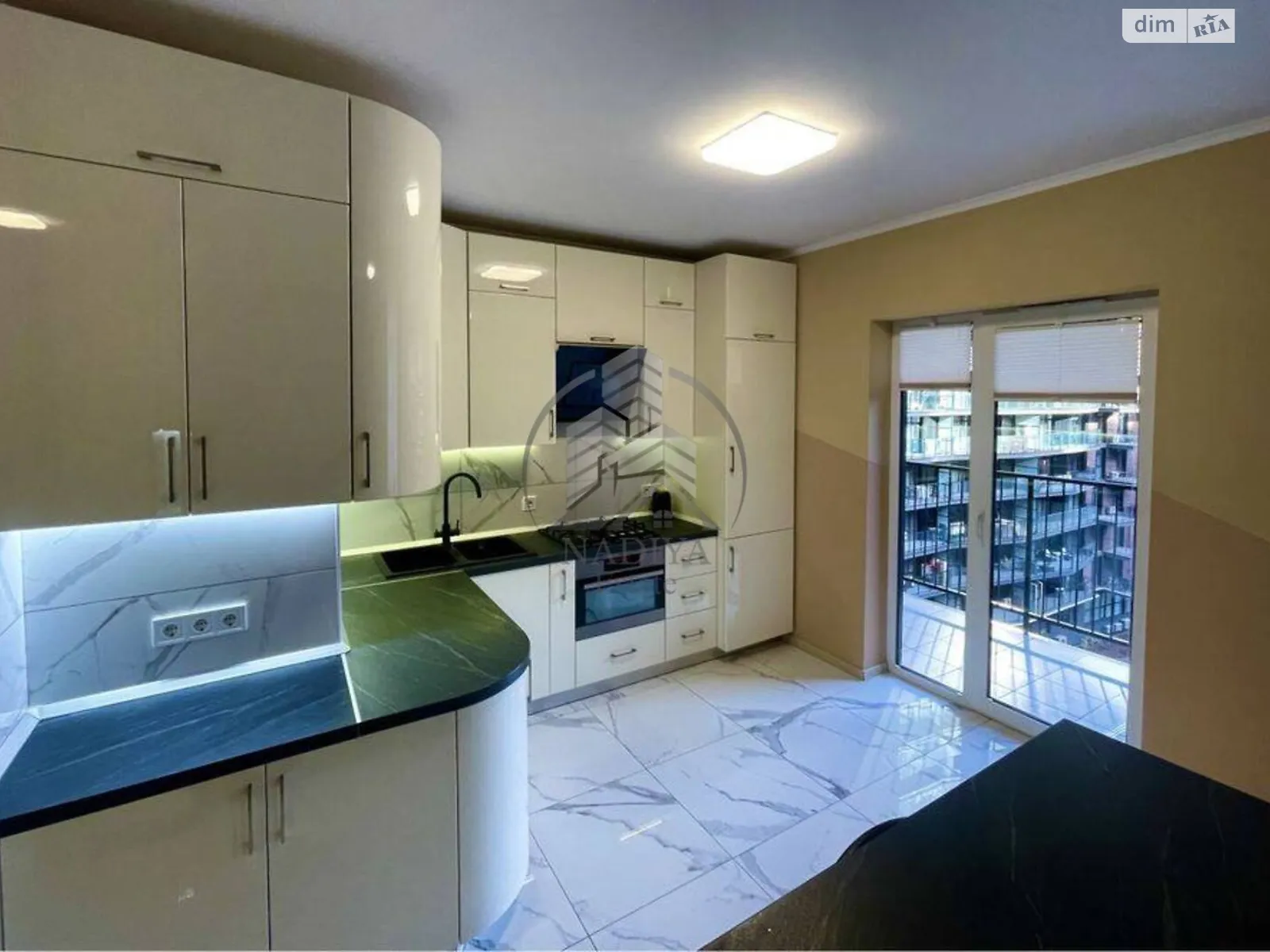 Сдается в аренду 1-комнатная квартира 59 кв. м в Львове, просп. Черновола Вячеслава - фото 1