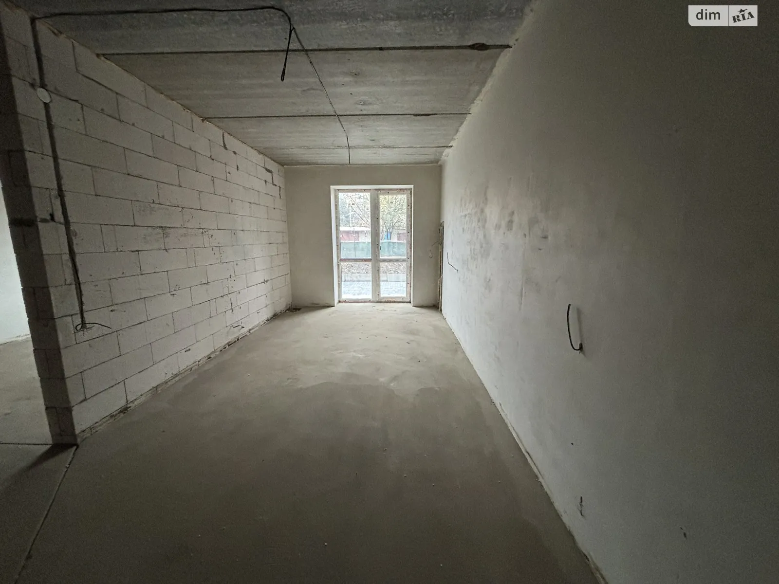 Продается 1-комнатная квартира 41 кв. м в Ужгороде, ул. Тлехаса, 19 корпус 4 - фото 1