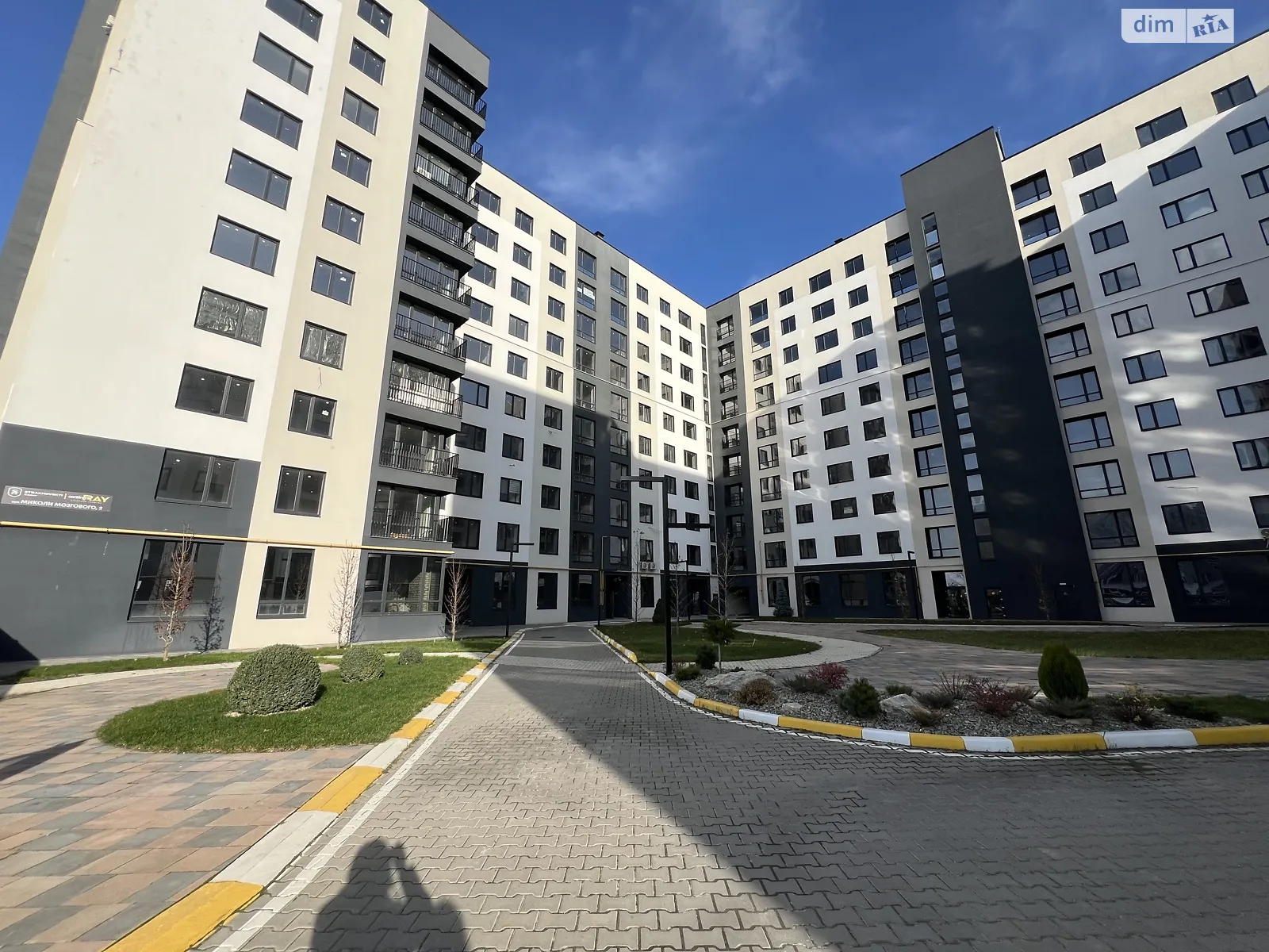 Продається 1-кімнатна квартира 38 кв. м у Бучі, вул. Івана Кожедуба, 2/1 - фото 1