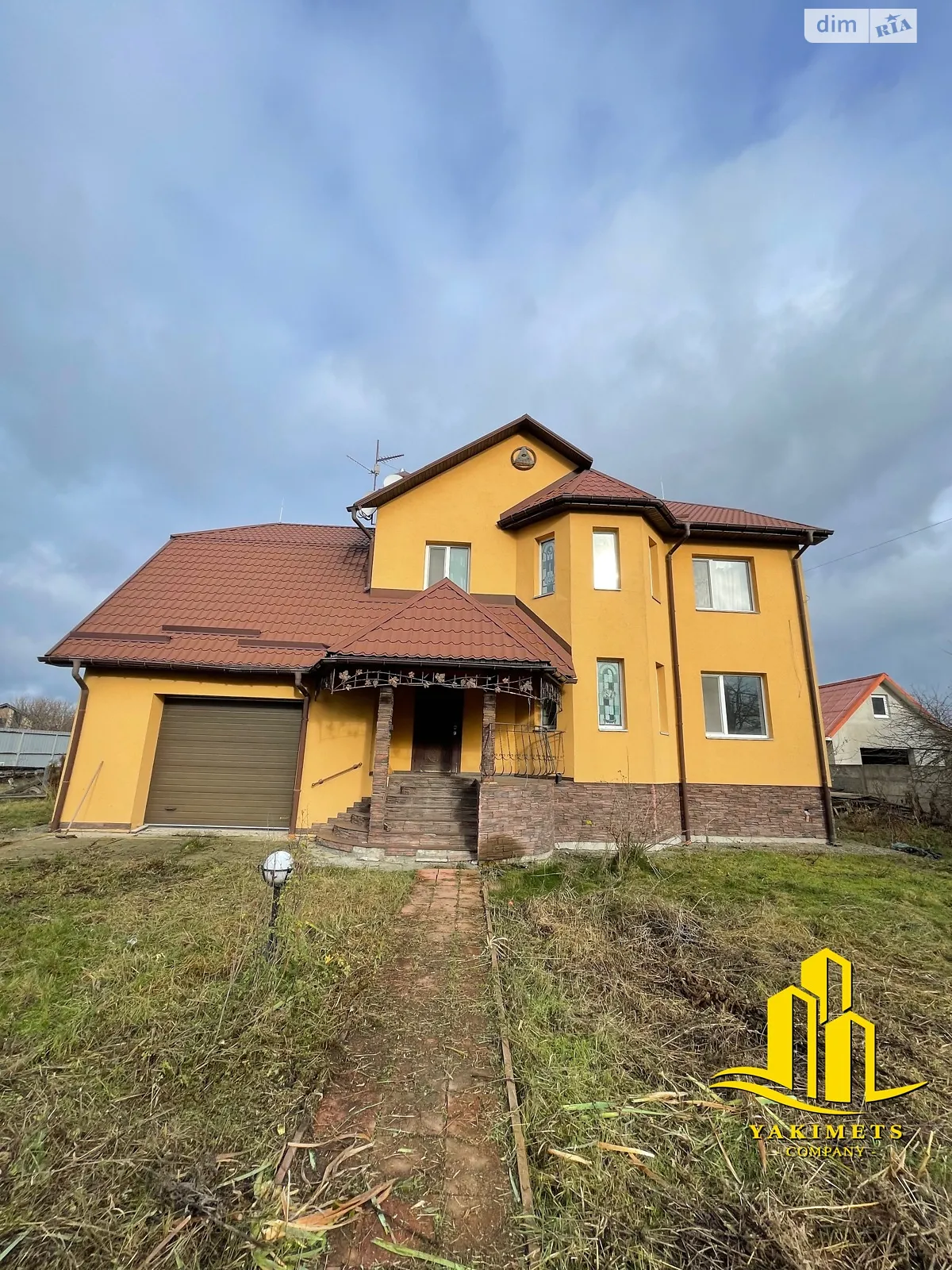 Продается дом на 3 этажа 424 кв. м с бассейном, цена: 240000 $ - фото 1